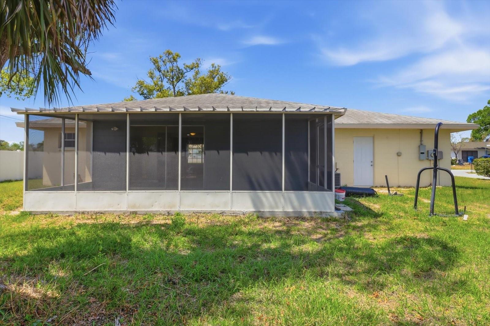 Image 32 of 45 For 5188 Woodridge Lane