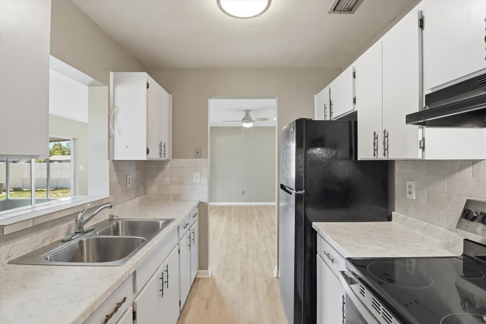 Image 9 of 45 For 5188 Woodridge Lane