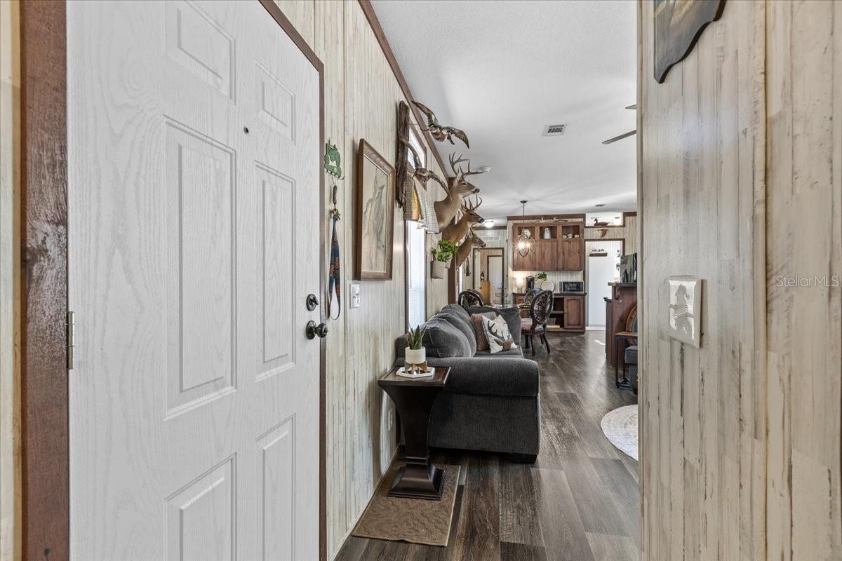 Image 14 of 98 For 771 Choctaw Avenue