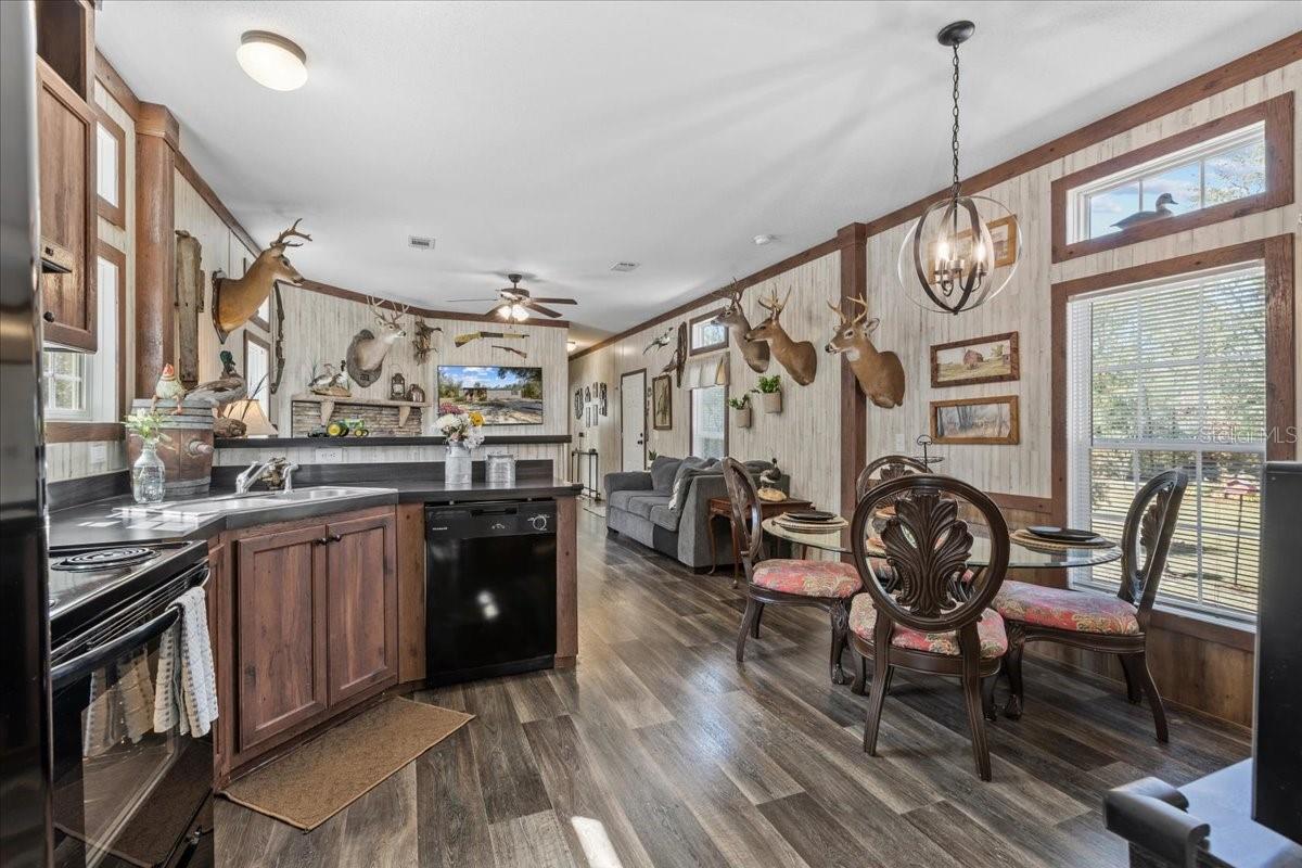 Image 4 of 98 For 771 Choctaw Avenue