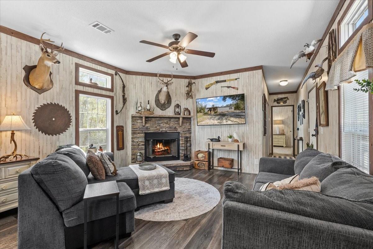 Image 5 of 98 For 771 Choctaw Avenue