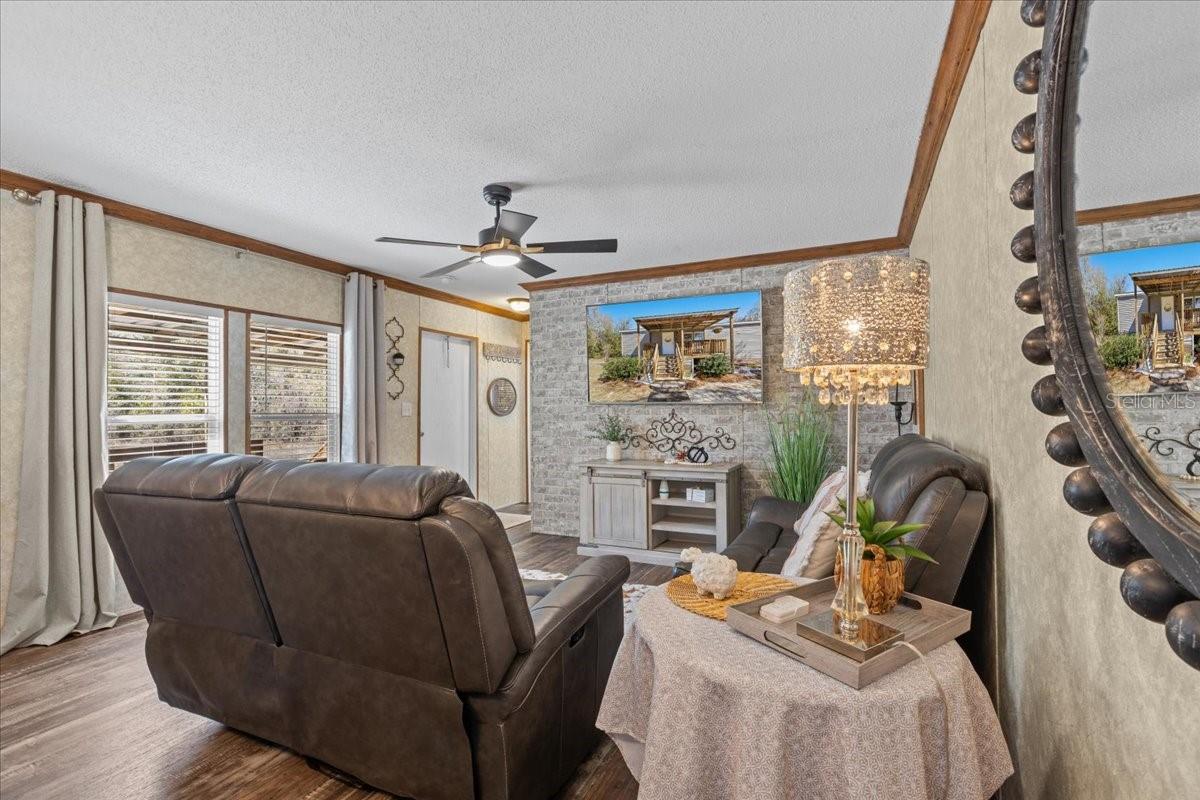 Image 62 of 98 For 771 Choctaw Avenue