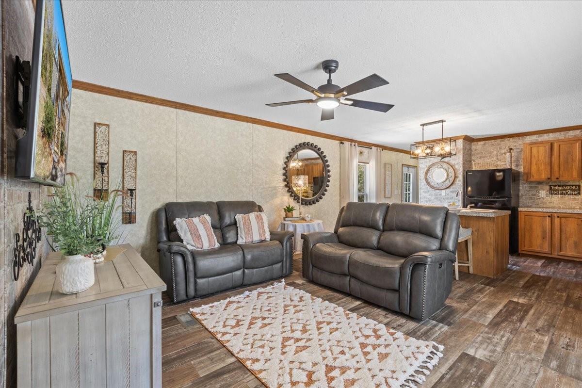 Image 63 of 98 For 771 Choctaw Avenue