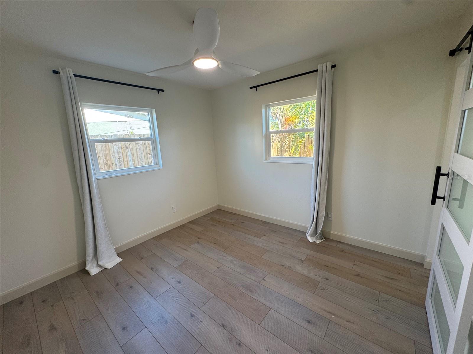 Image 23 of 81 For 1500 Carson Circle Ne