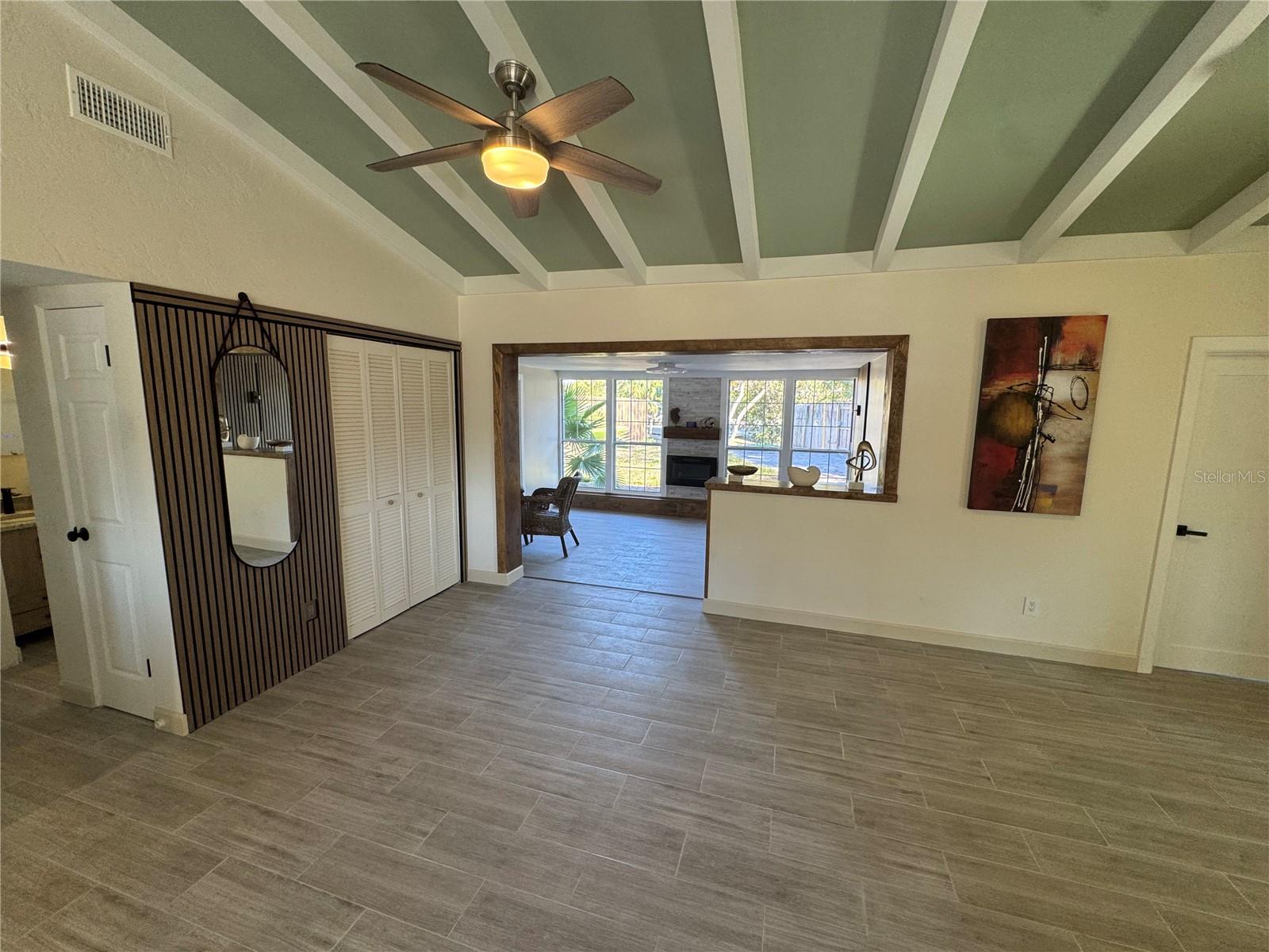 Image 44 of 81 For 1500 Carson Circle Ne