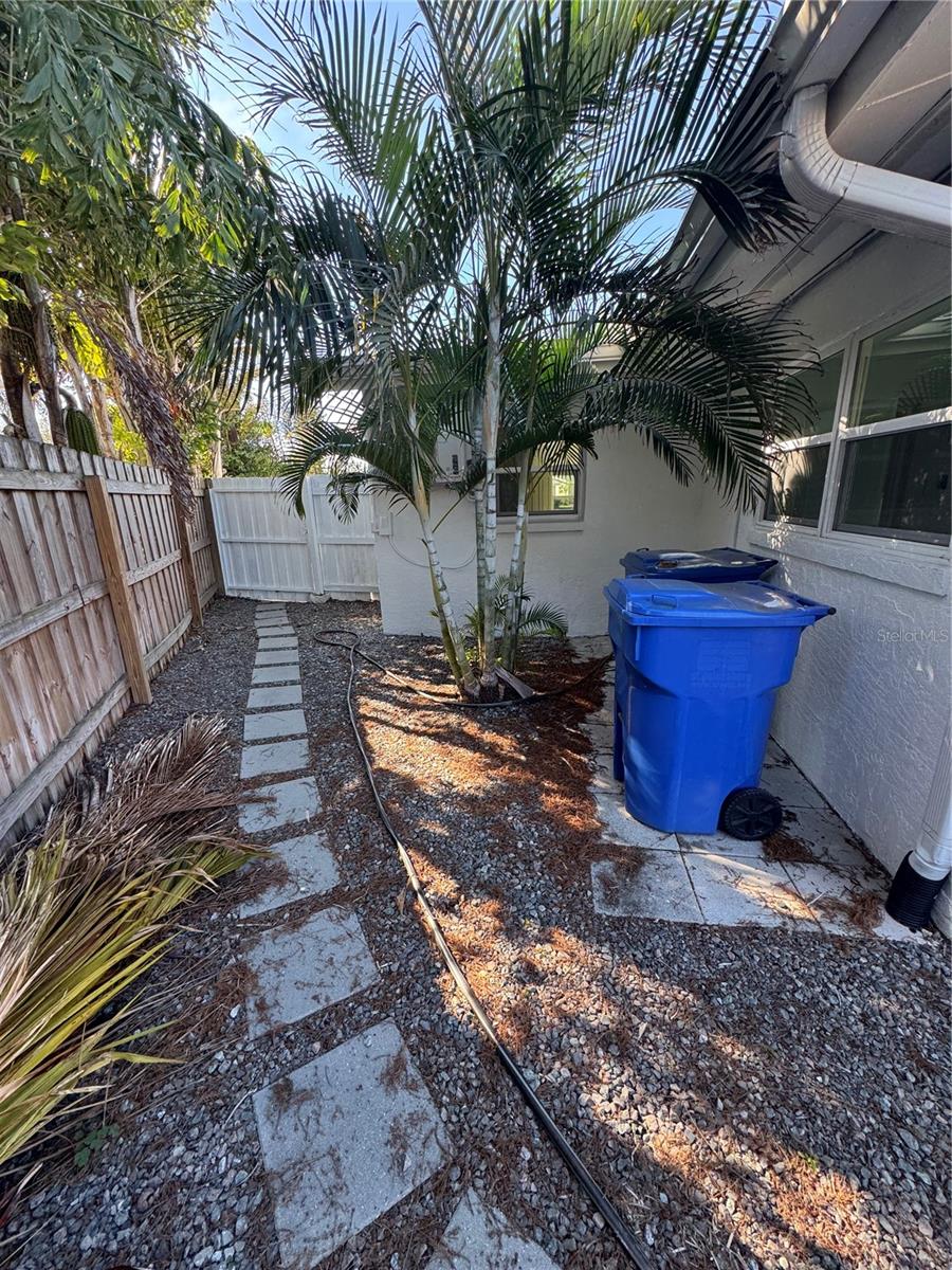 Image 63 of 81 For 1500 Carson Circle Ne