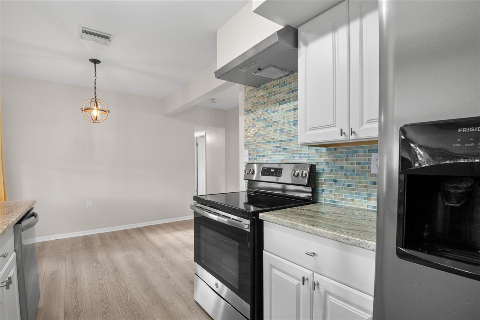 Image 13 of 27 For 5600 33rd Avenue N