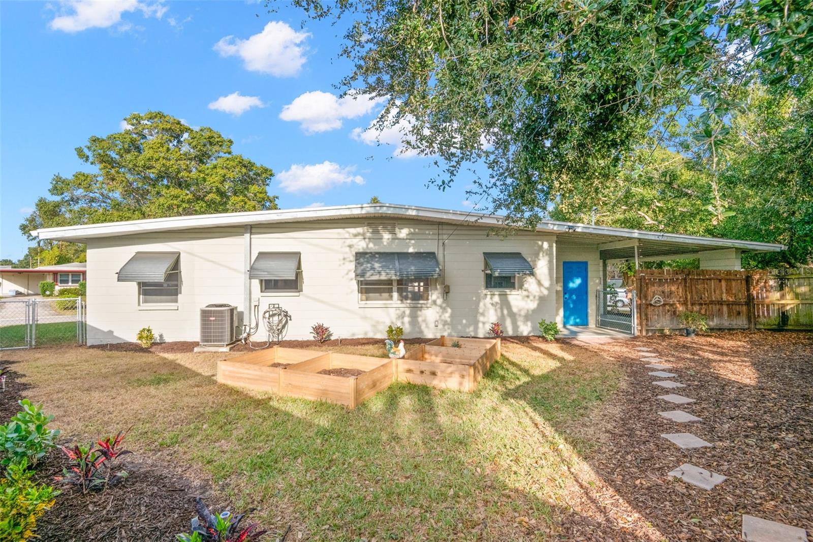 Image 22 of 27 For 5600 33rd Avenue N