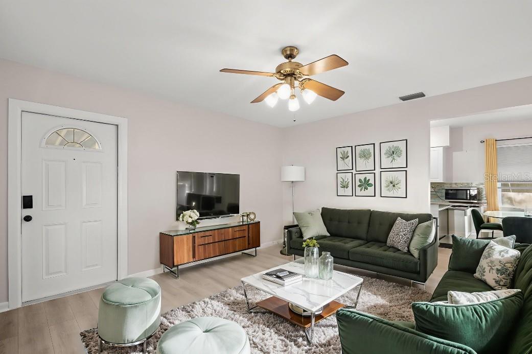 Image 5 of 27 For 5600 33rd Avenue N