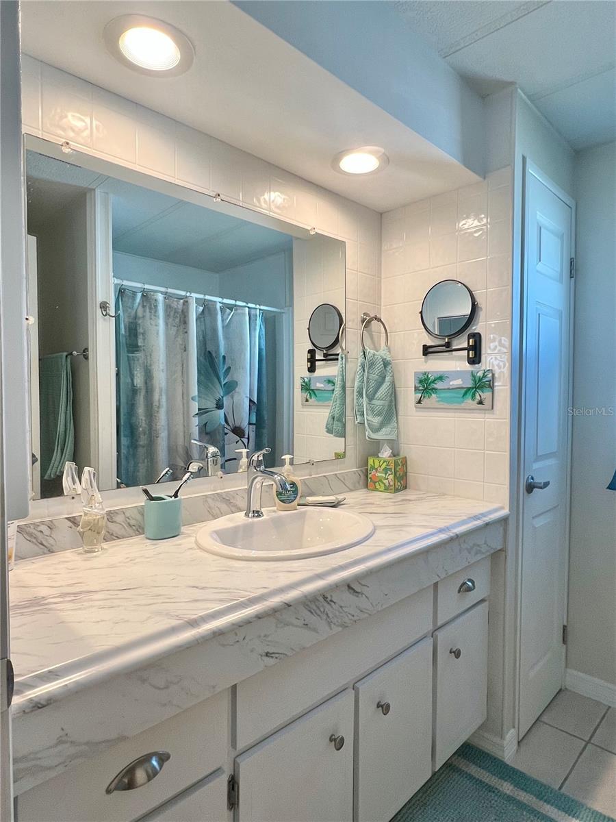 Image 19 of 68 For 1100 Belcher Road S 15