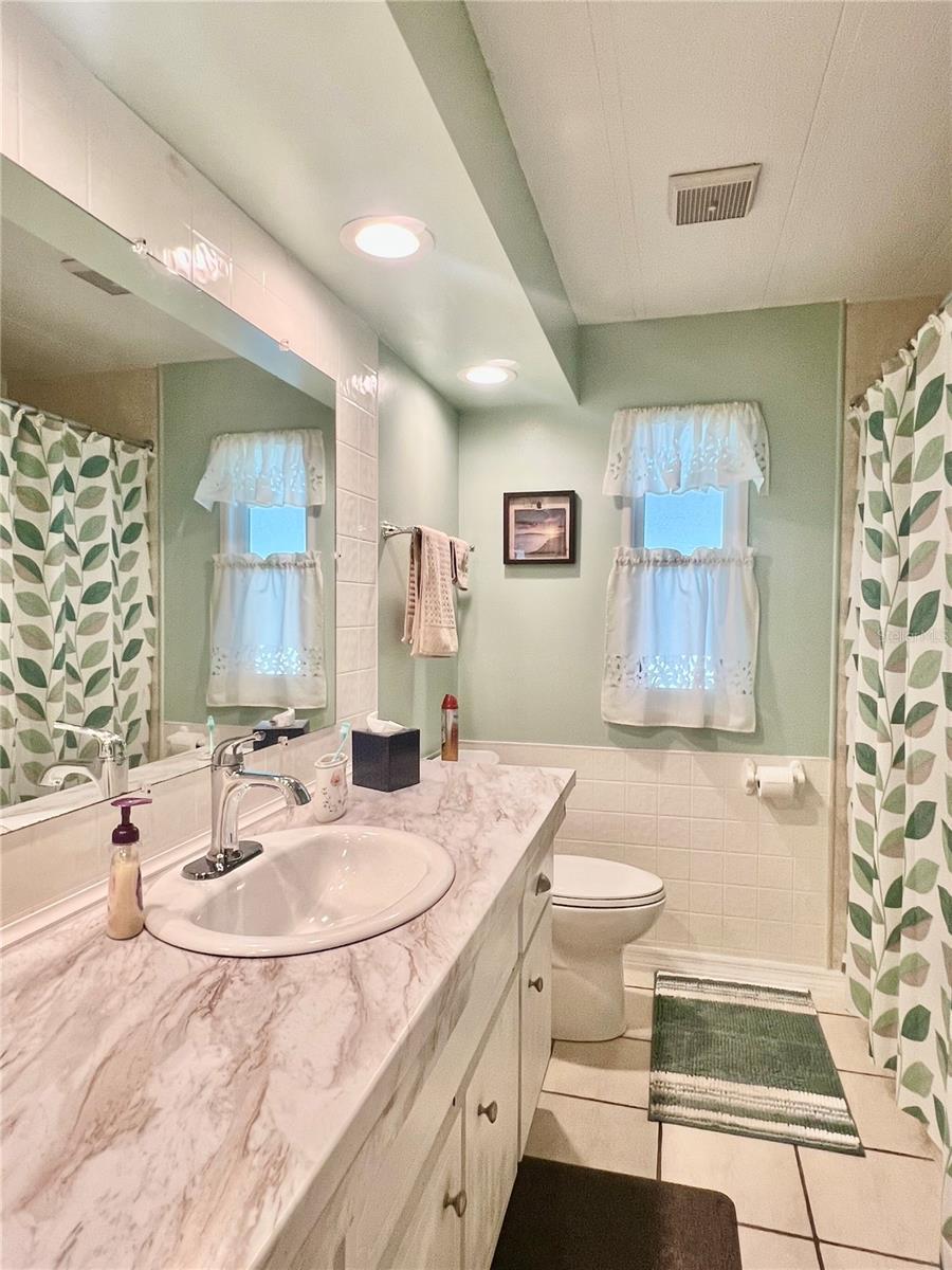 Image 25 of 68 For 1100 Belcher Road S 15