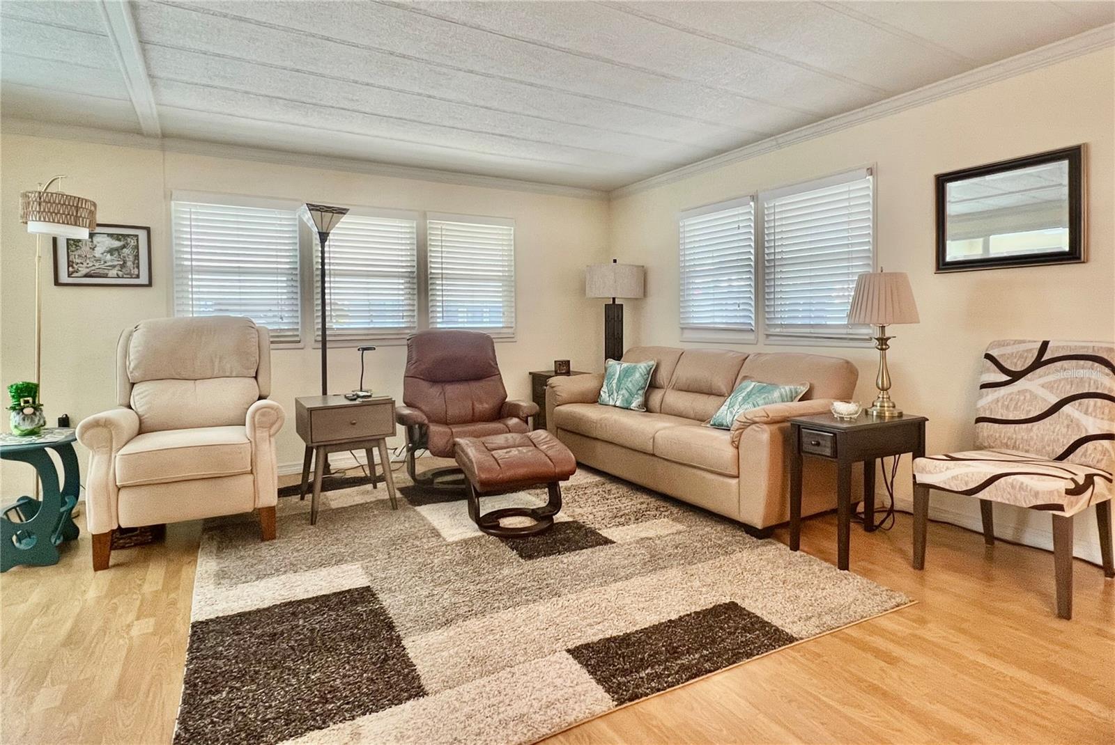 Image 5 of 68 For 1100 Belcher Road S 15