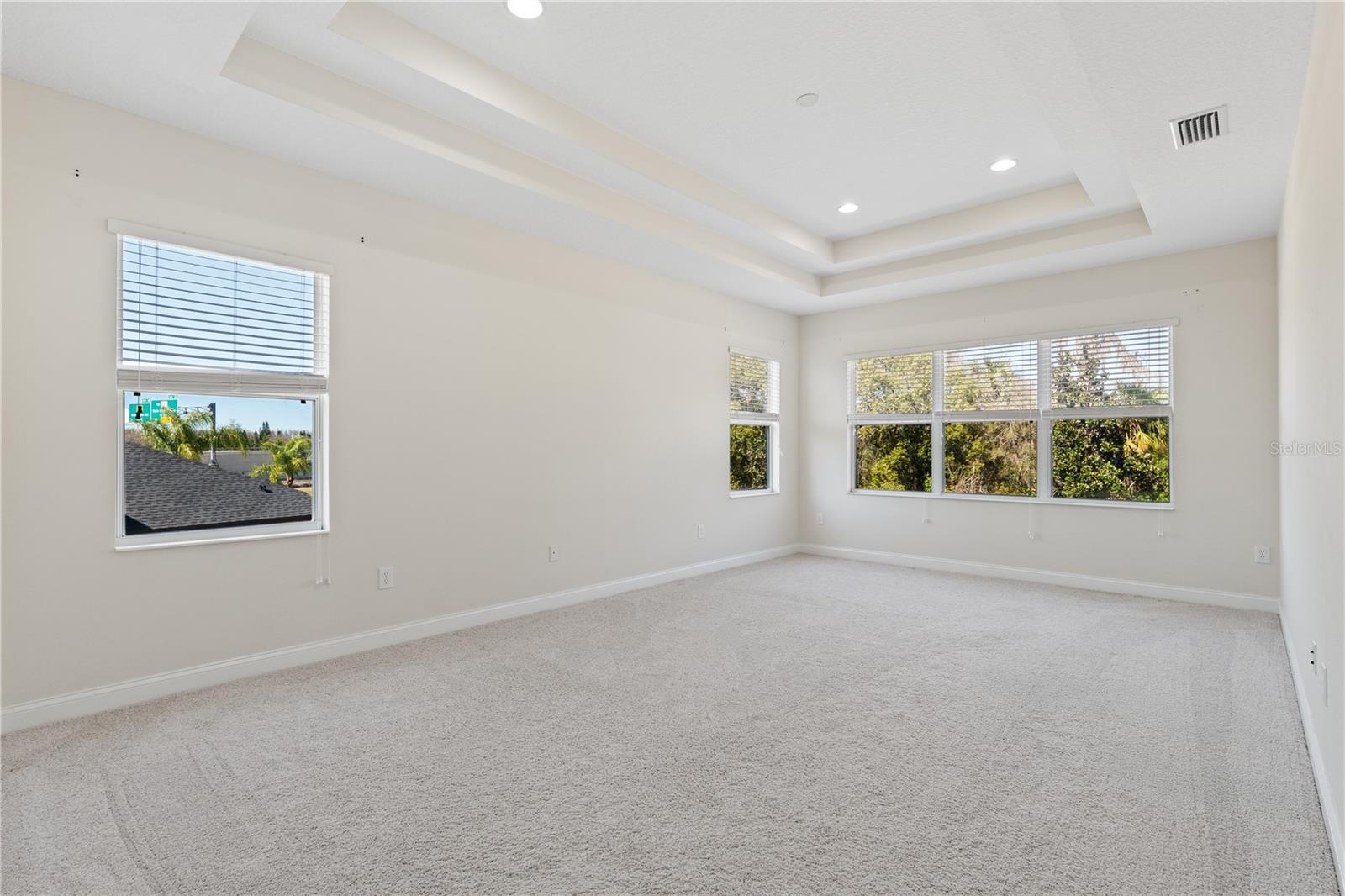 Image 26 of 49 For 16637 Ashton Green Drive