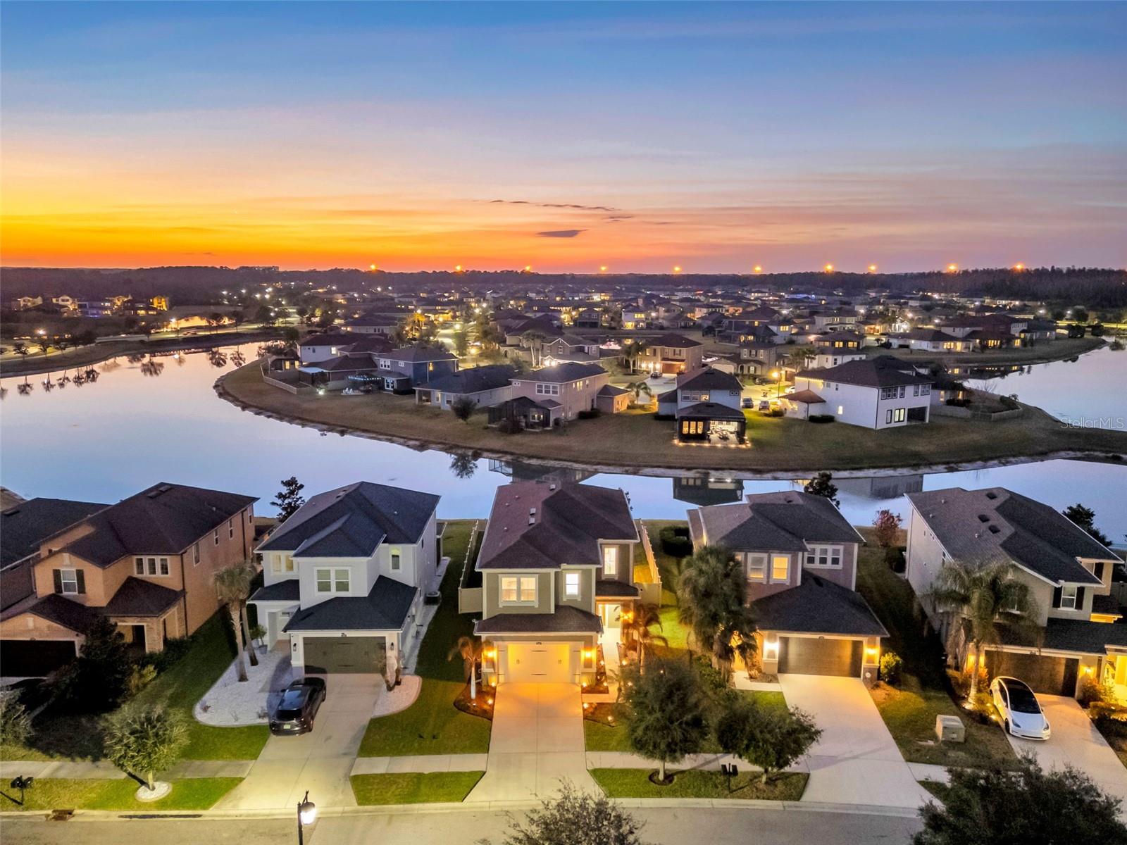 Listing photo id 0 for 29011 Trevi Place