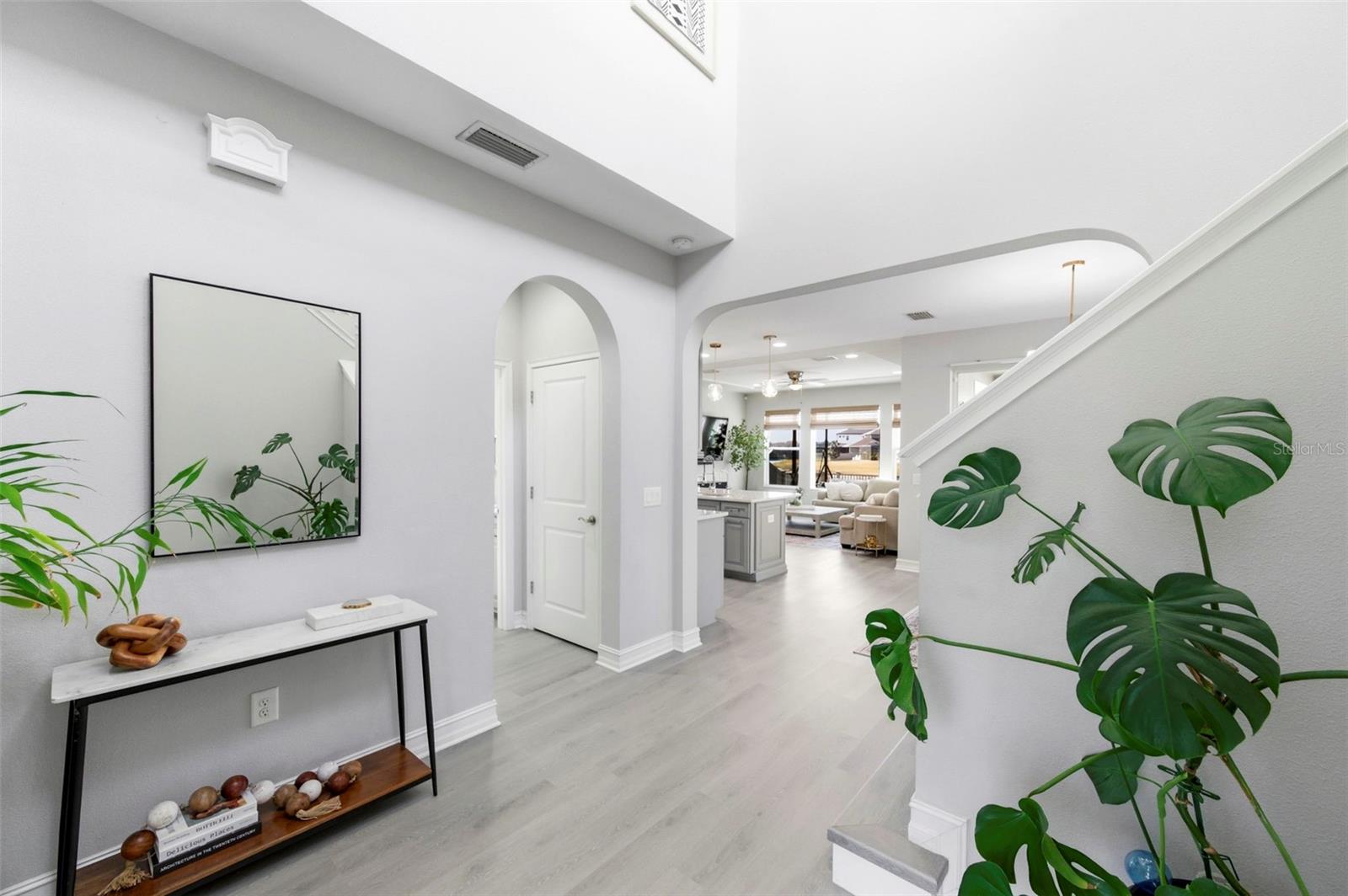 Listing photo id 4 for 29011 Trevi Place