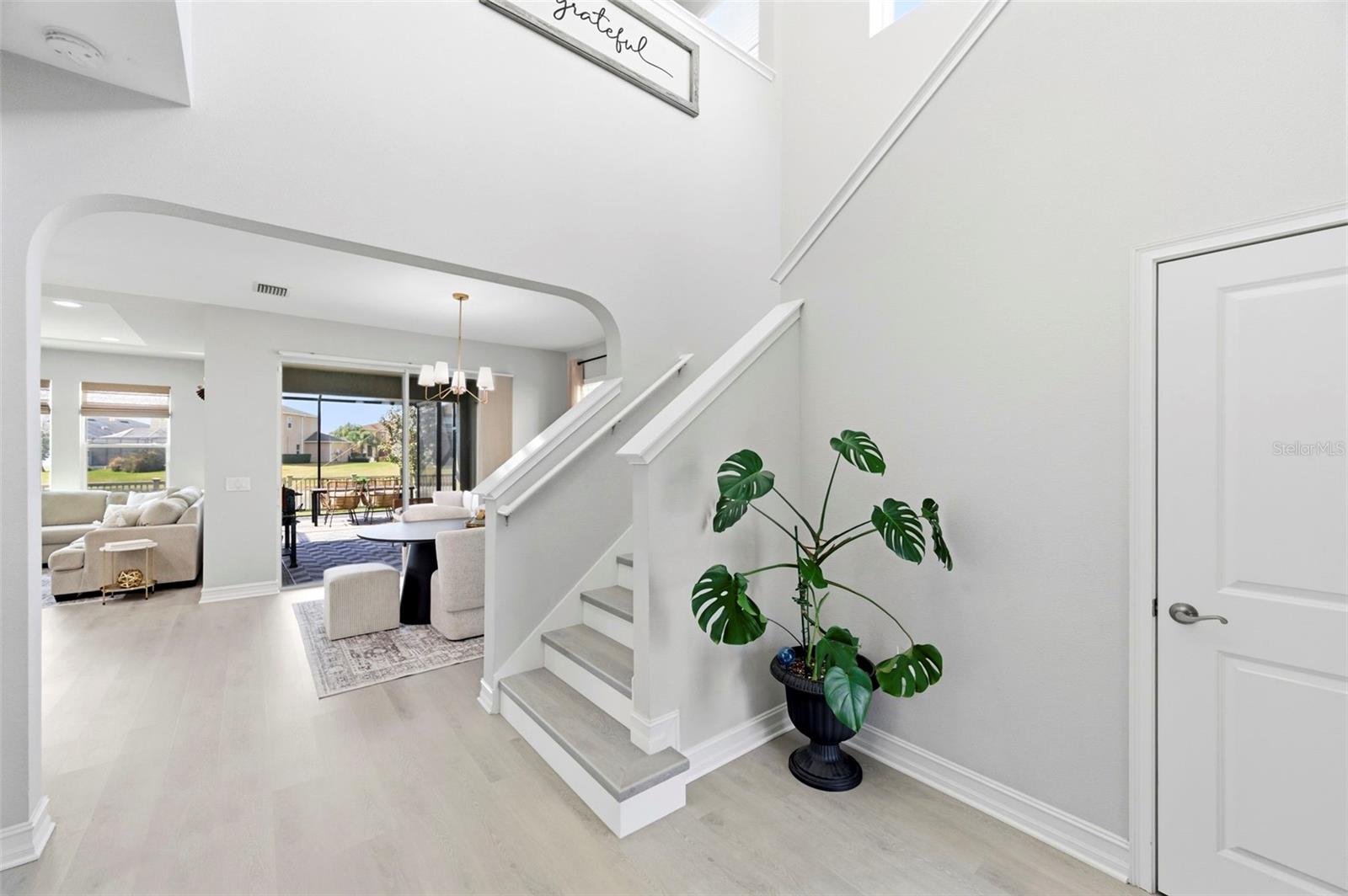 Listing photo id 5 for 29011 Trevi Place