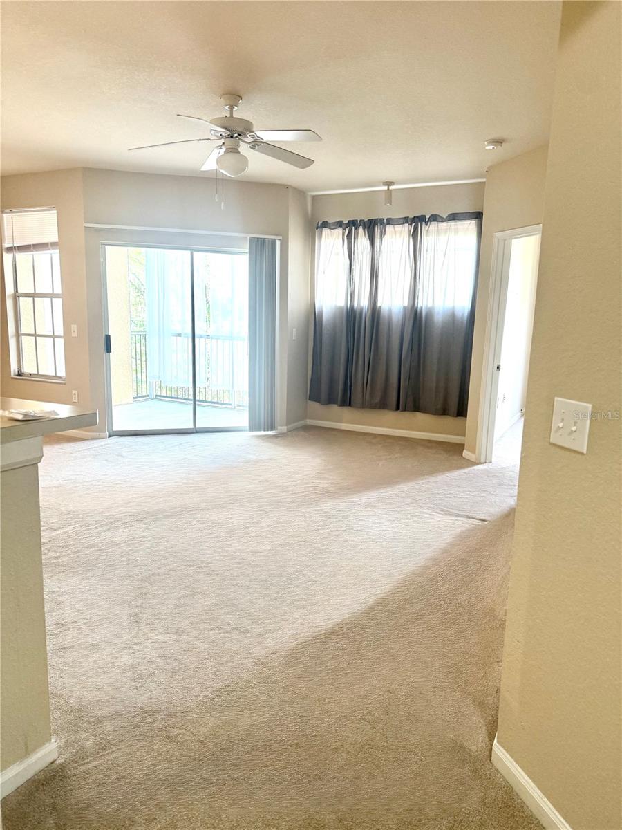 Image 7 of 31 For 5125 Palm Springs Boulevard 13206