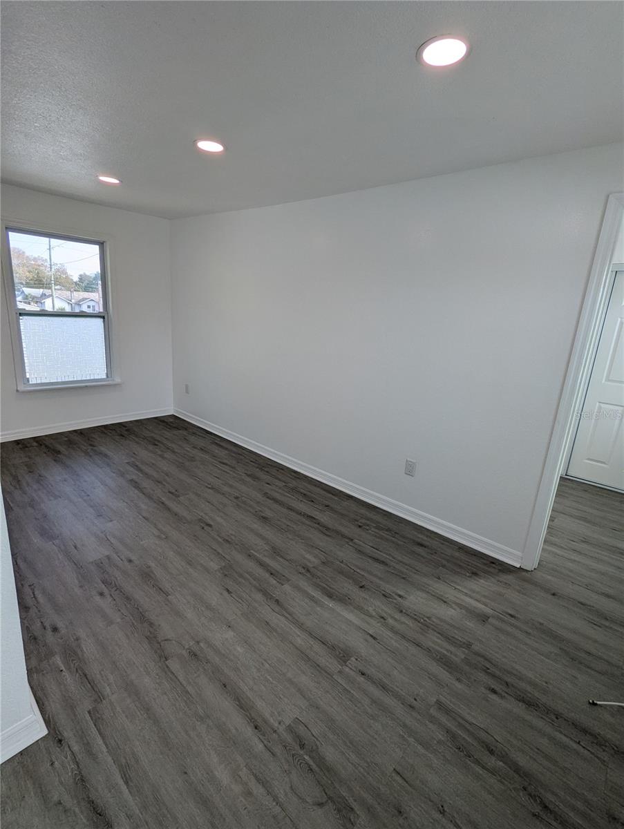 Image 11 of 14 For 832 14th Street N 1-2