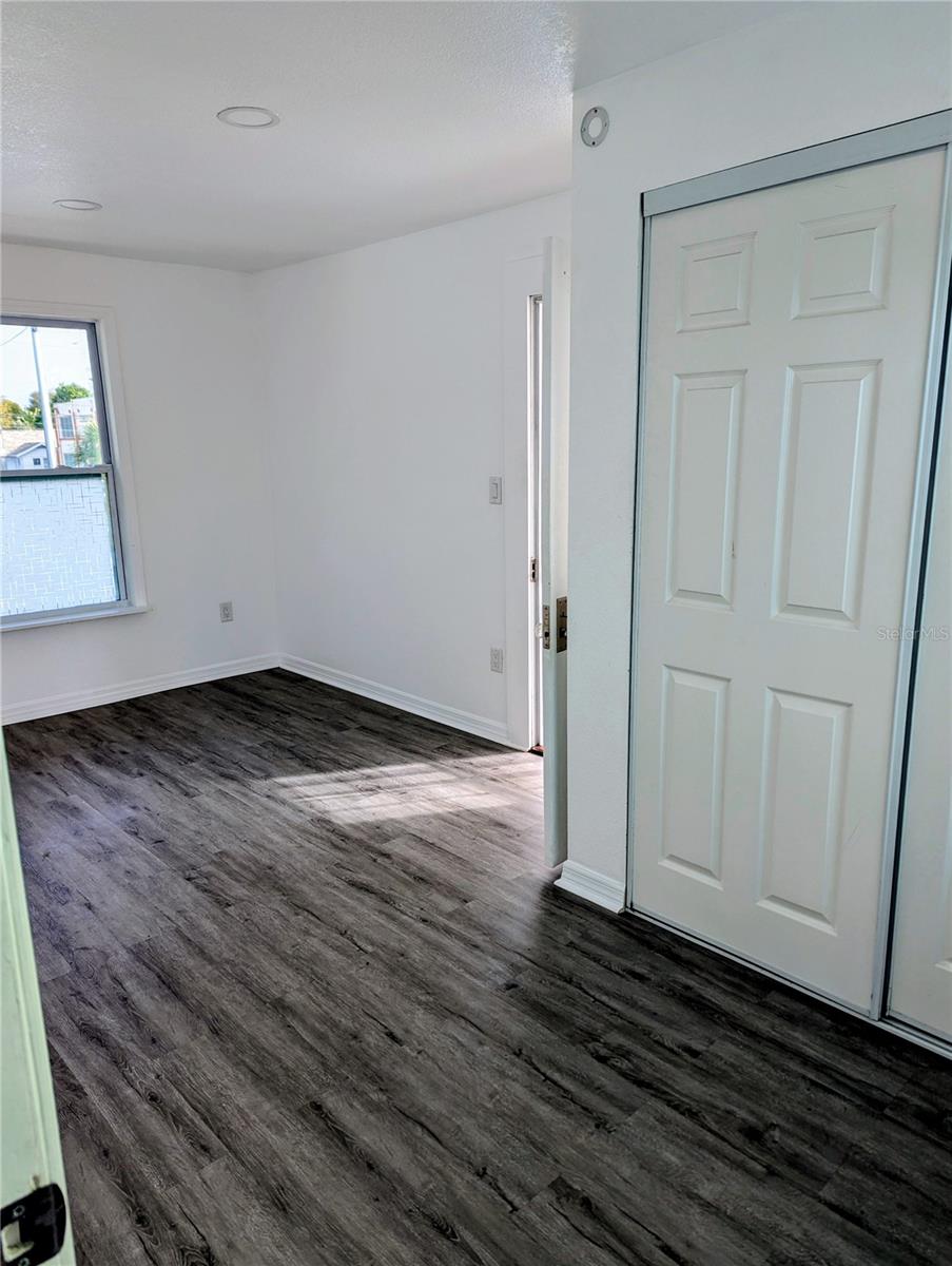 Image 12 of 14 For 832 14th Street N 1-2