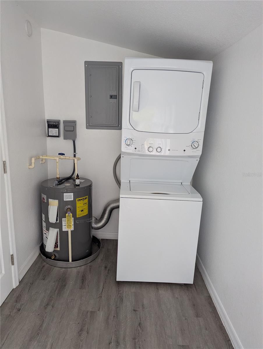 Image 14 of 14 For 832 14th Street N 1-2