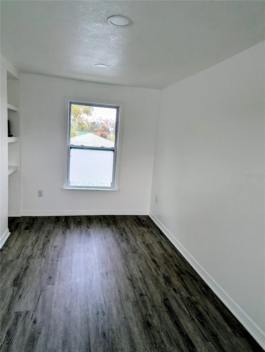 Image 4 of 14 For 832 14th Street N 1-2