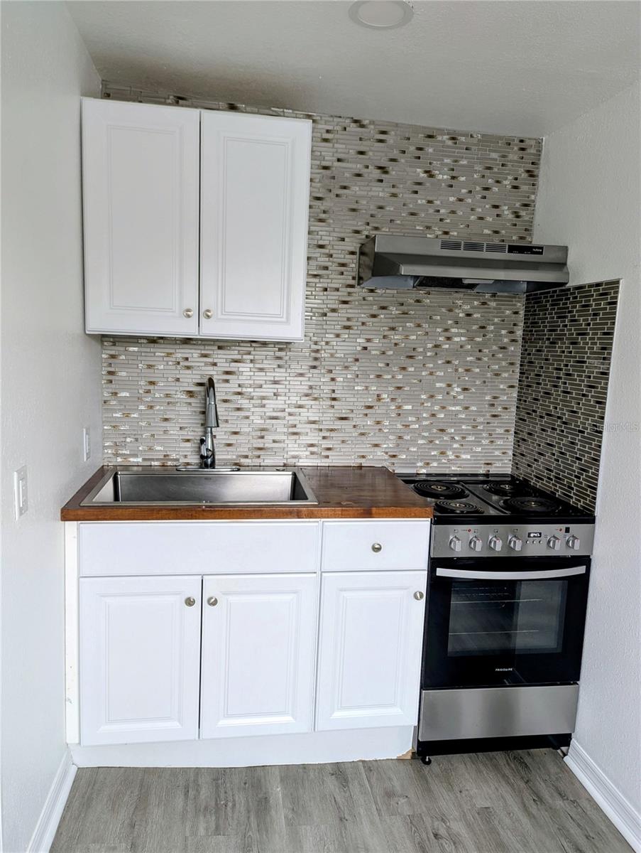 Image 6 of 14 For 832 14th Street N 1-2