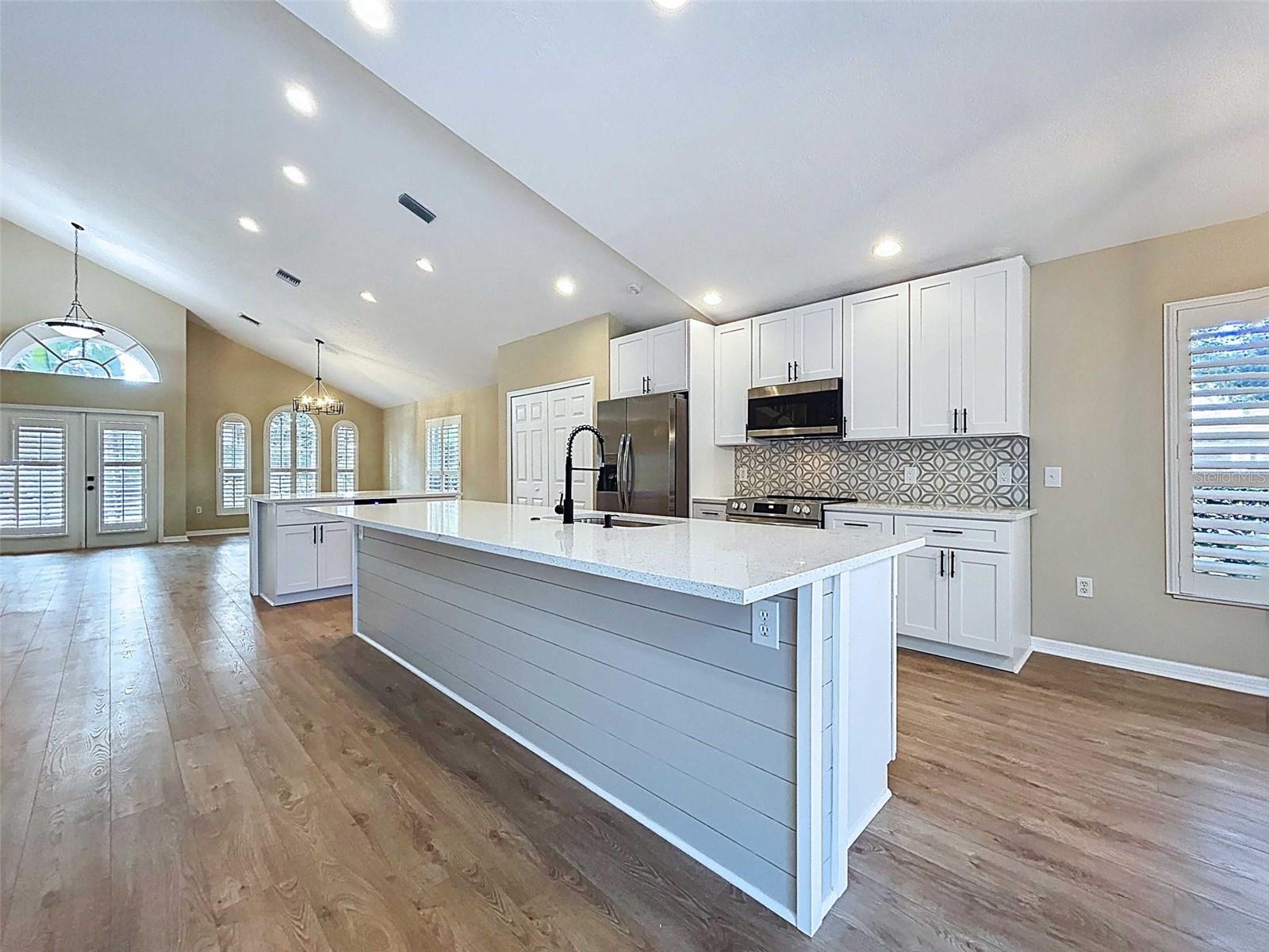 Image 13 of 64 For 7703 British Open Way