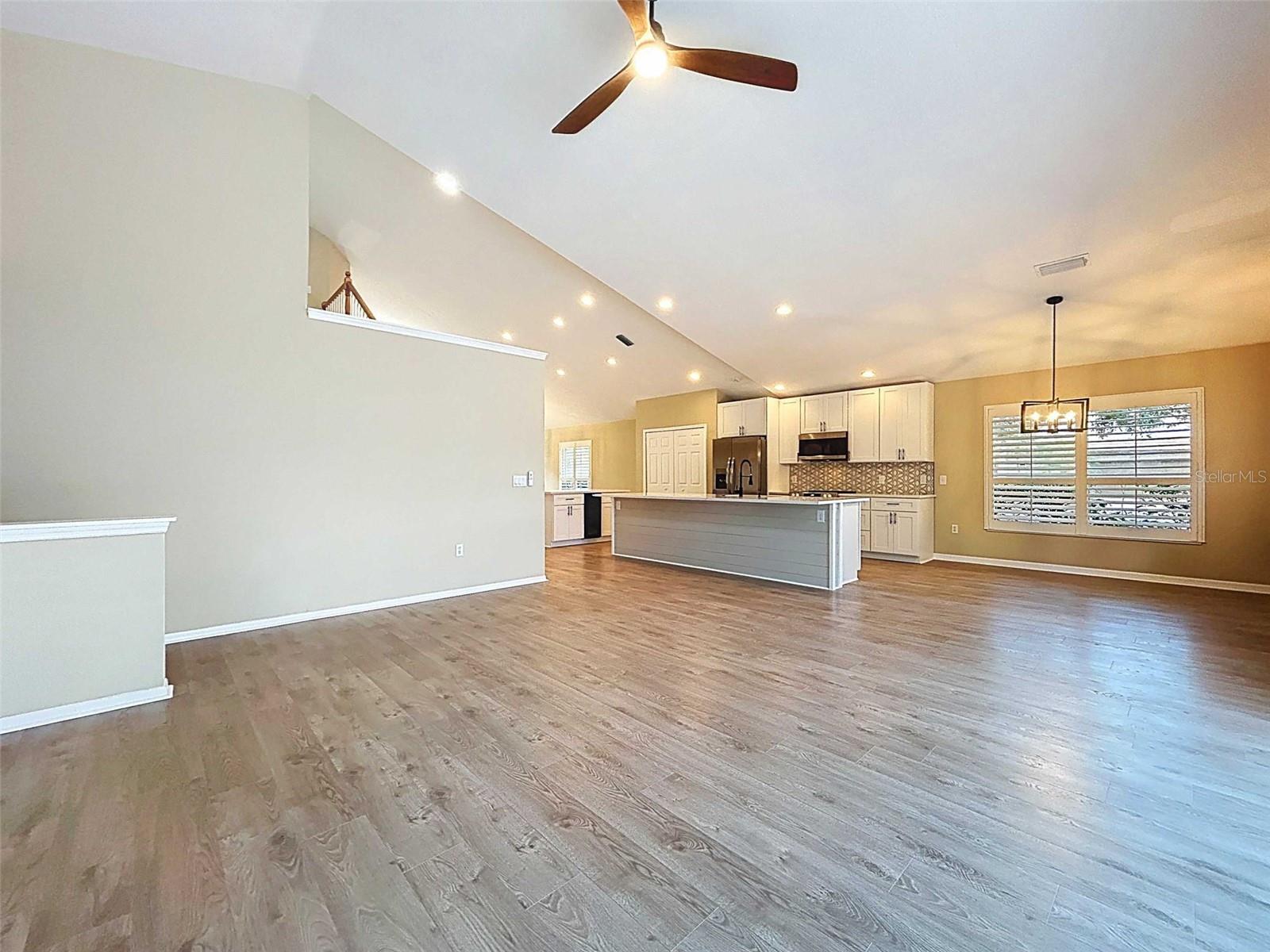 Image 18 of 64 For 7703 British Open Way