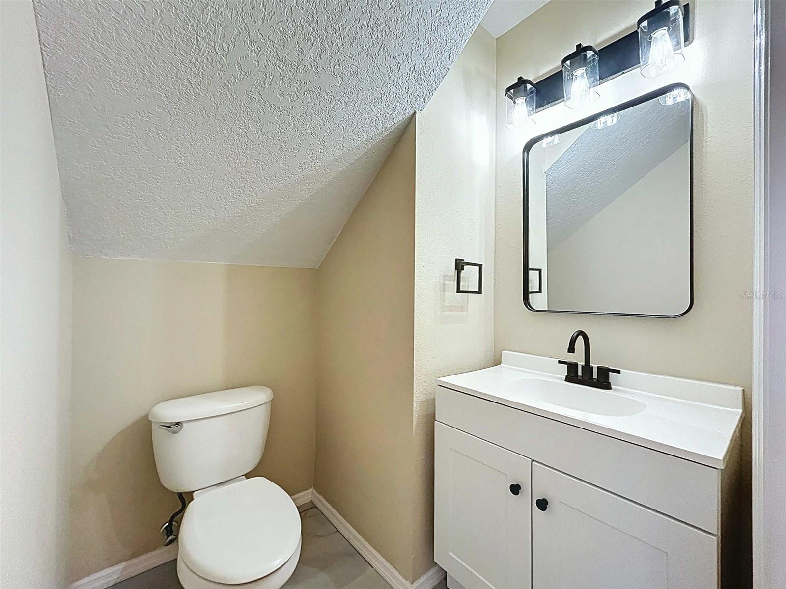 Image 30 of 64 For 7703 British Open Way