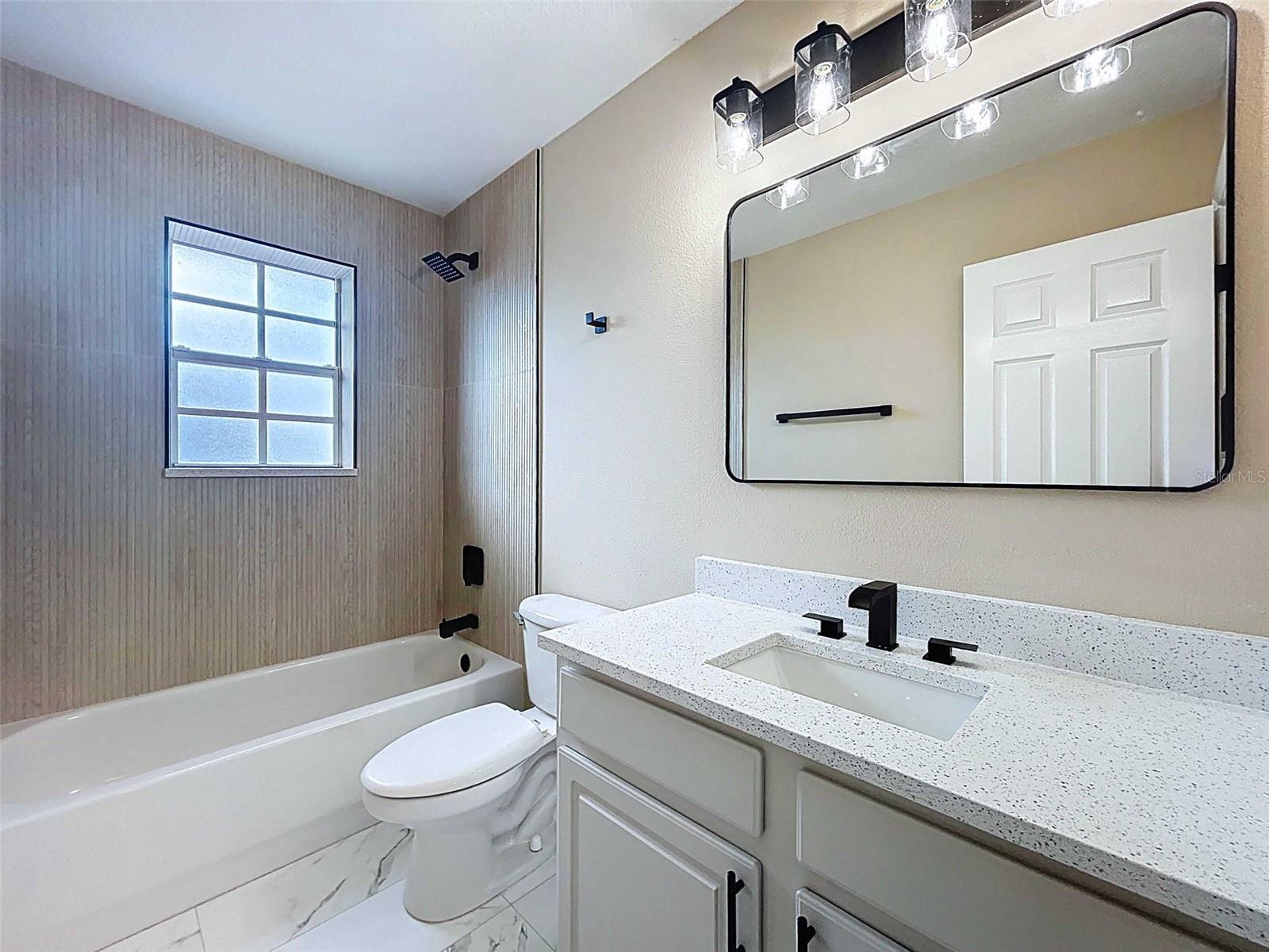 Image 38 of 64 For 7703 British Open Way