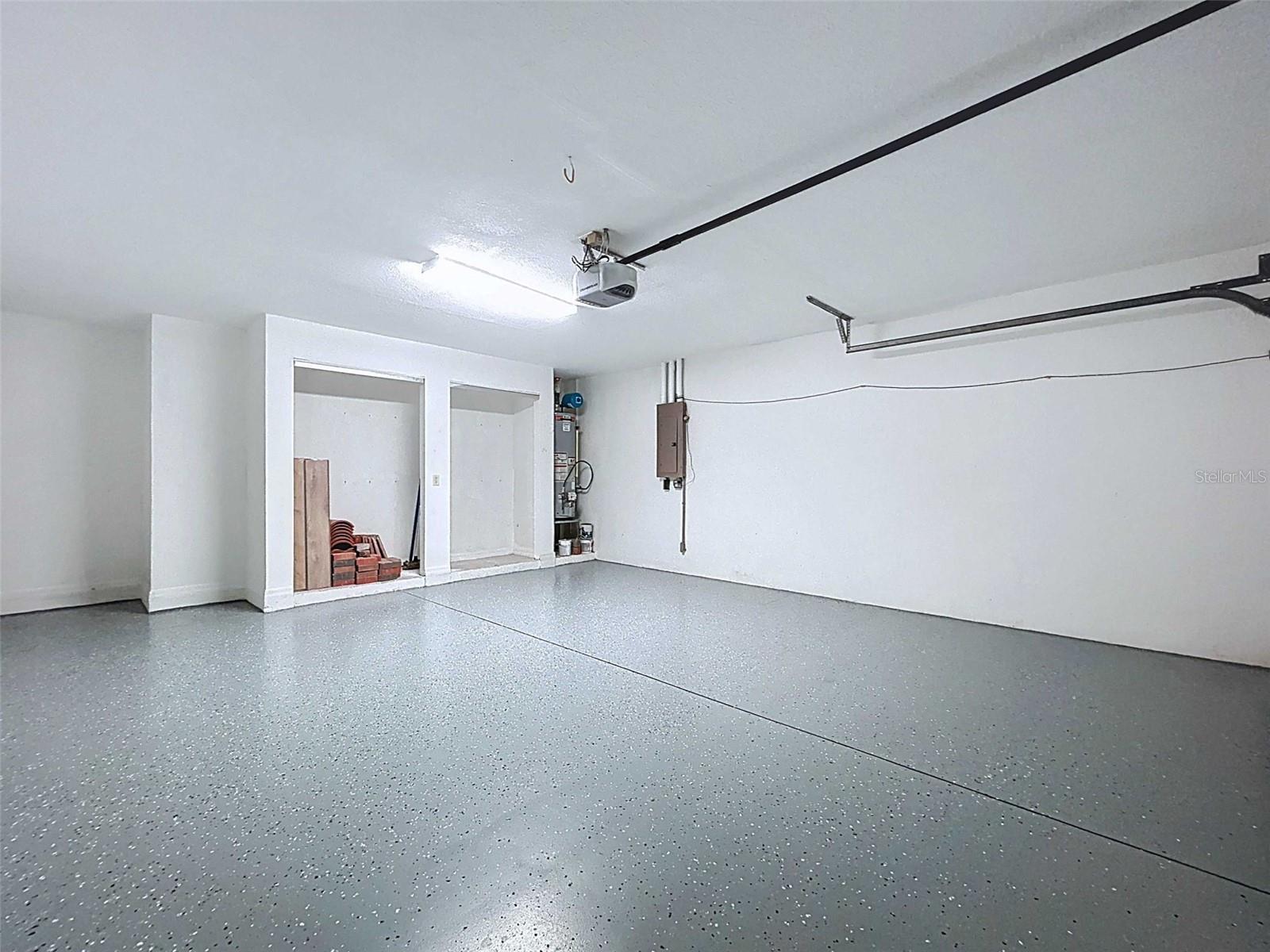 Image 47 of 64 For 7703 British Open Way