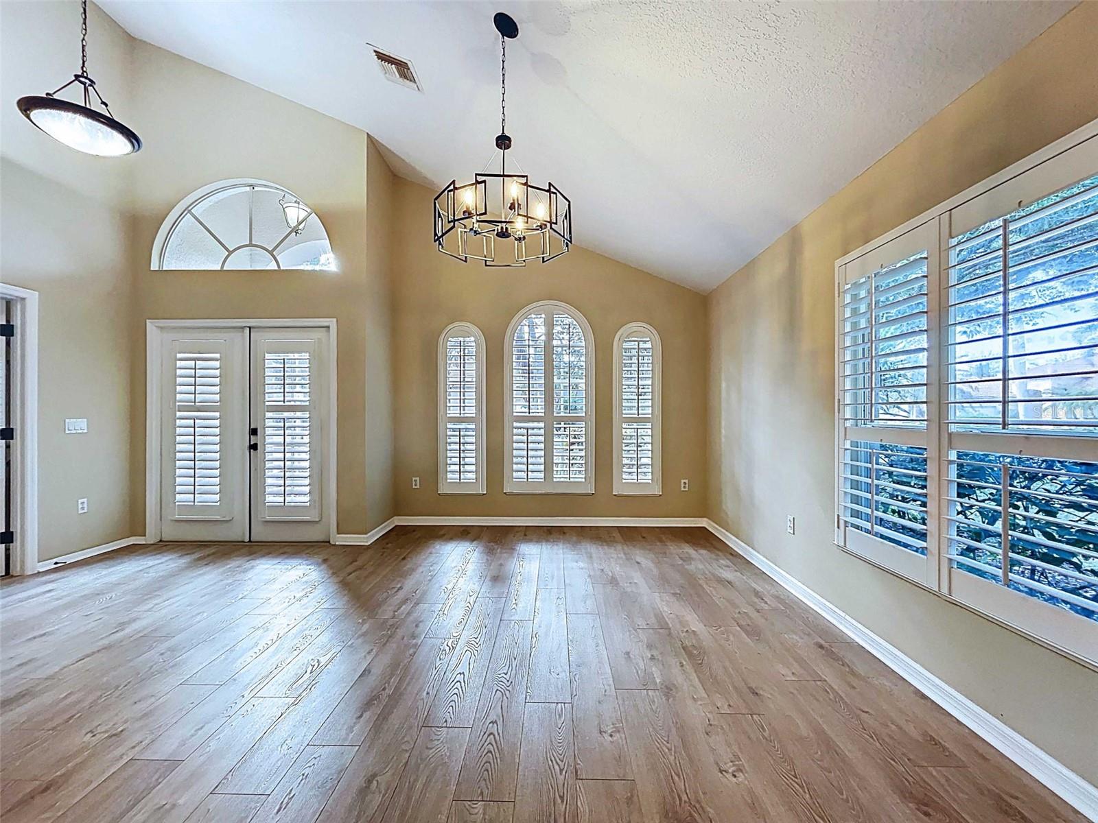 Image 6 of 64 For 7703 British Open Way