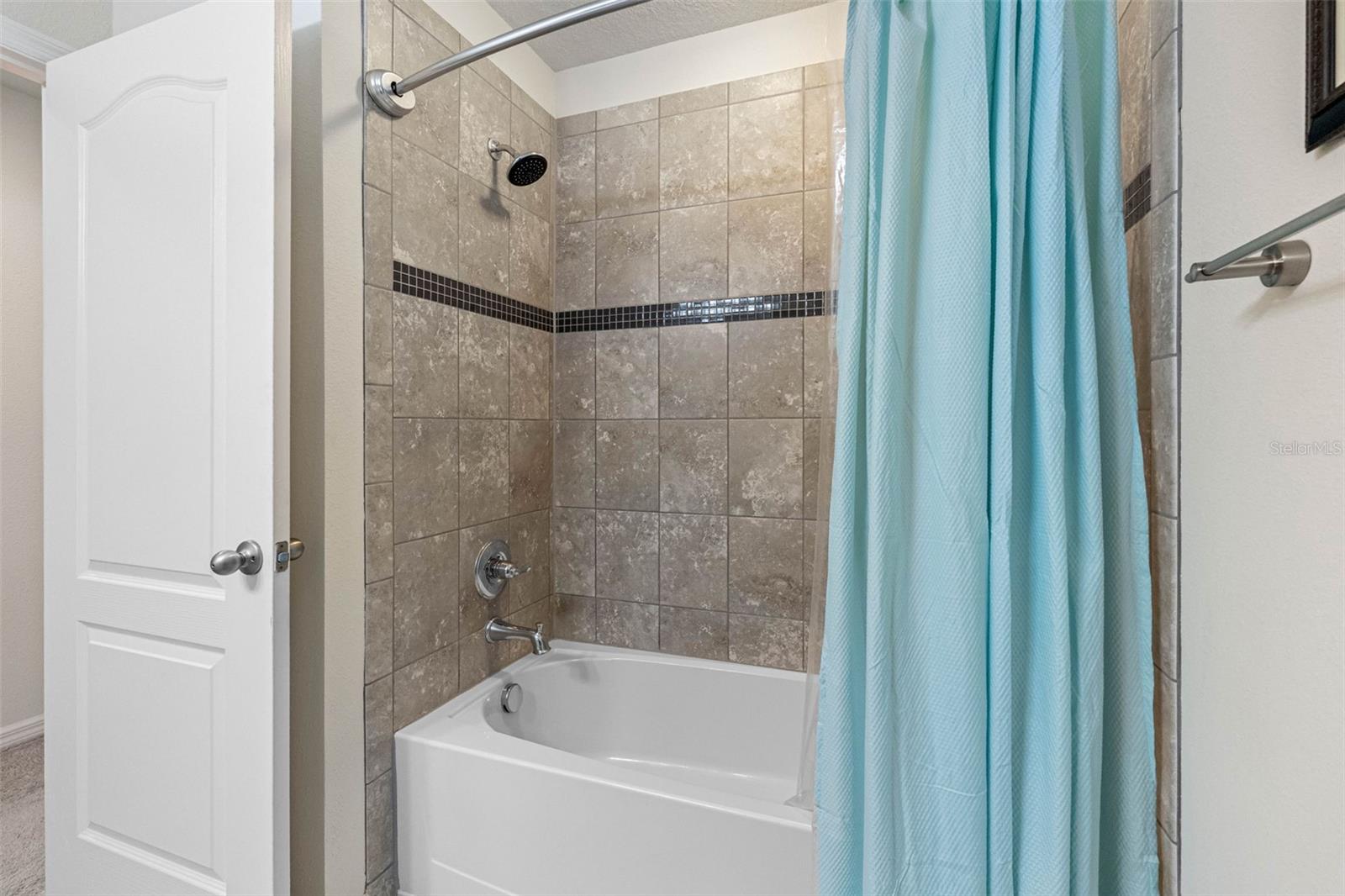 Image 32 of 57 For 5167 Bay Isle Circle