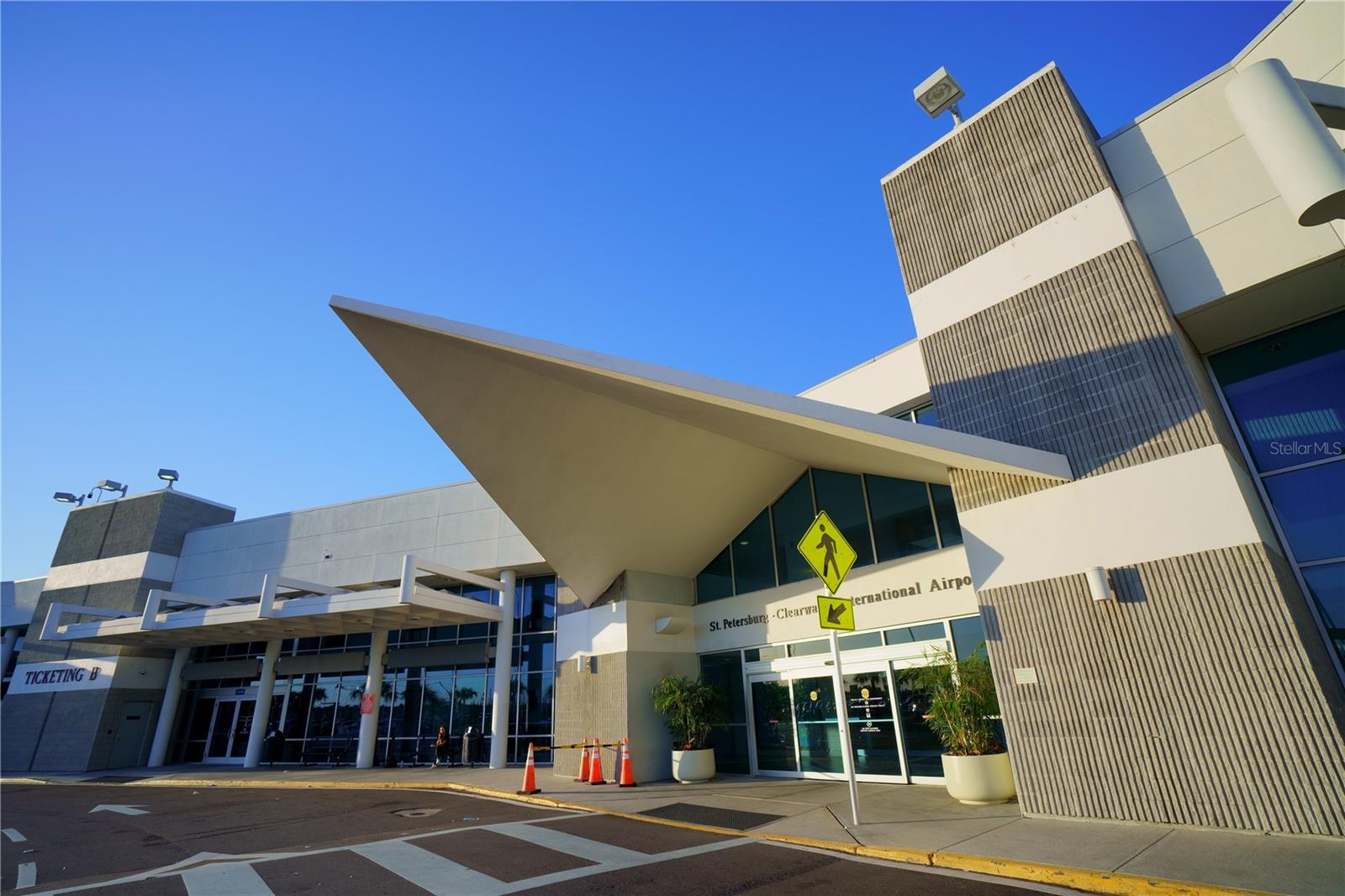 Image 54 of 57 For 5167 Bay Isle Circle