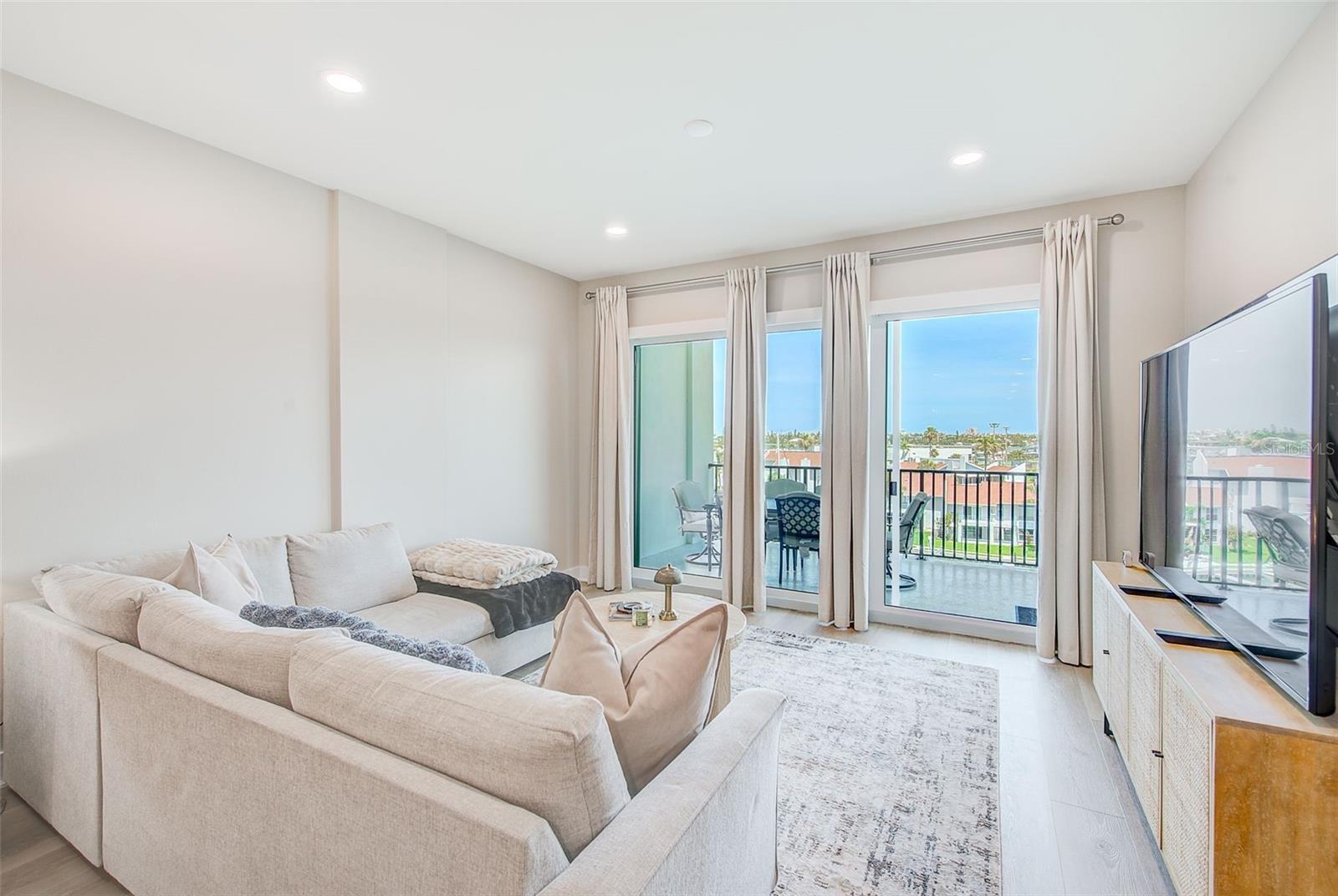 Image 20 of 60 For 400 150th Avenue 504