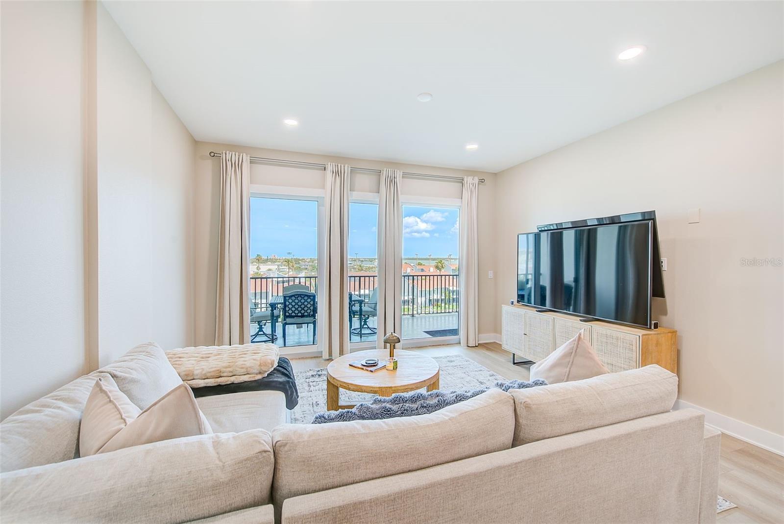 Image 21 of 60 For 400 150th Avenue 504