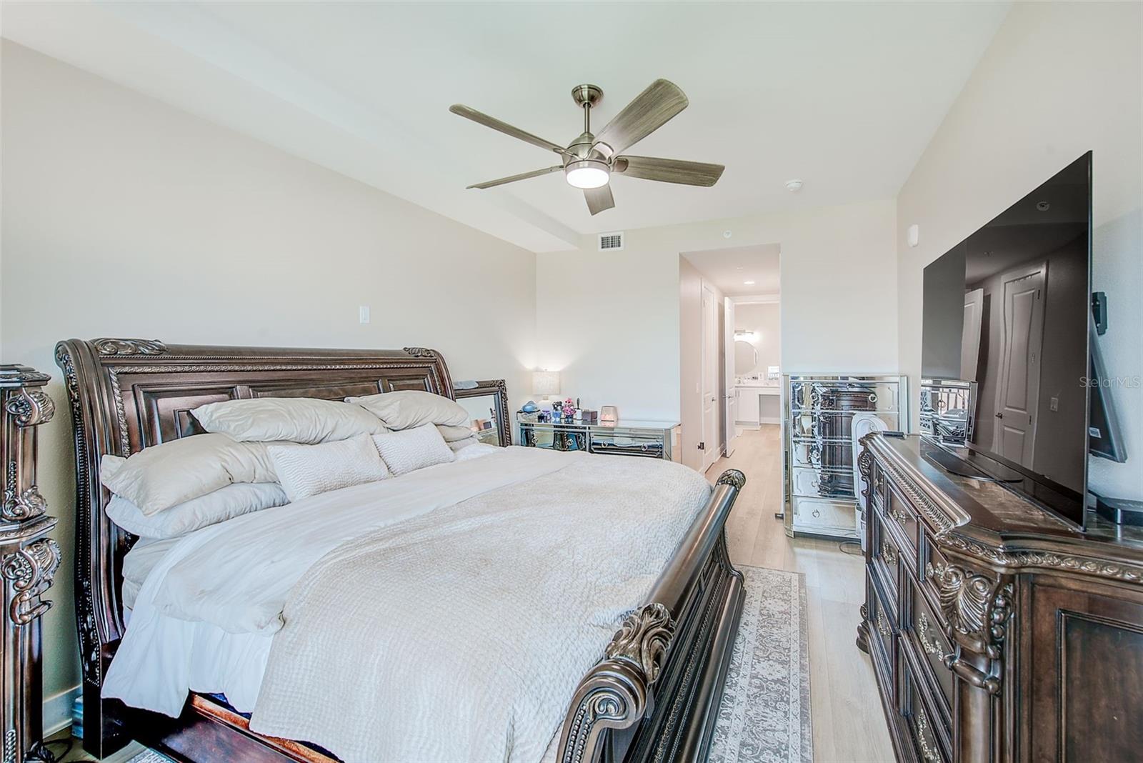 Image 37 of 60 For 400 150th Avenue 504