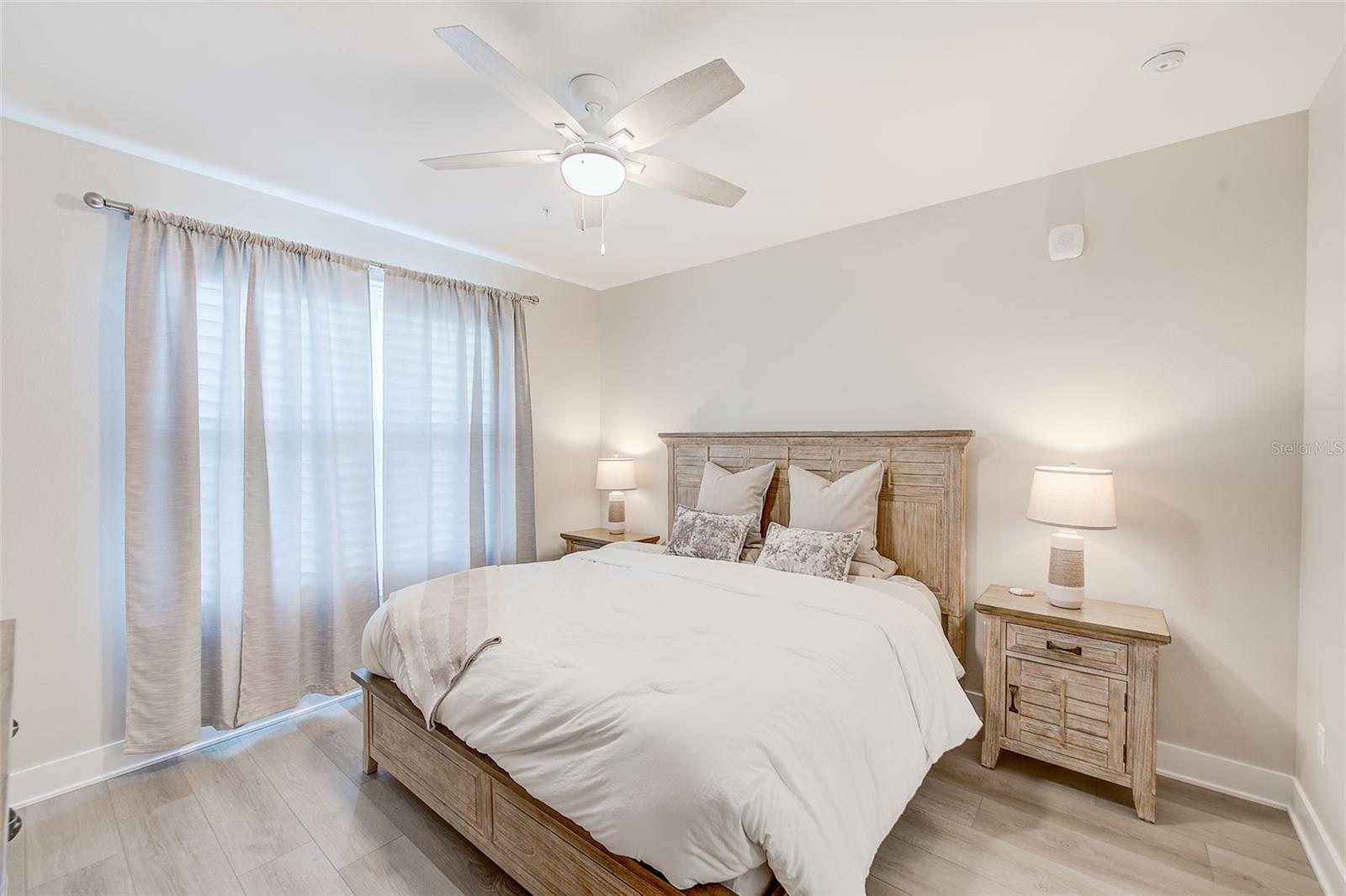 Image 41 of 60 For 400 150th Avenue 504