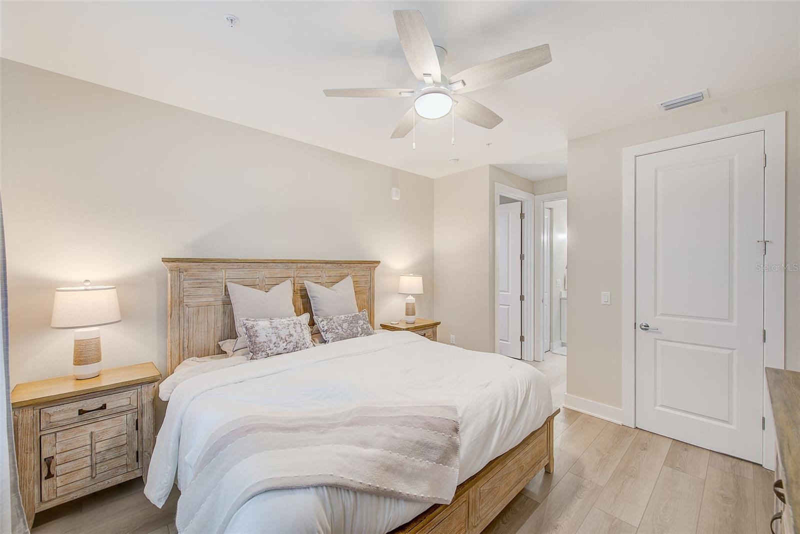 Image 43 of 60 For 400 150th Avenue 504