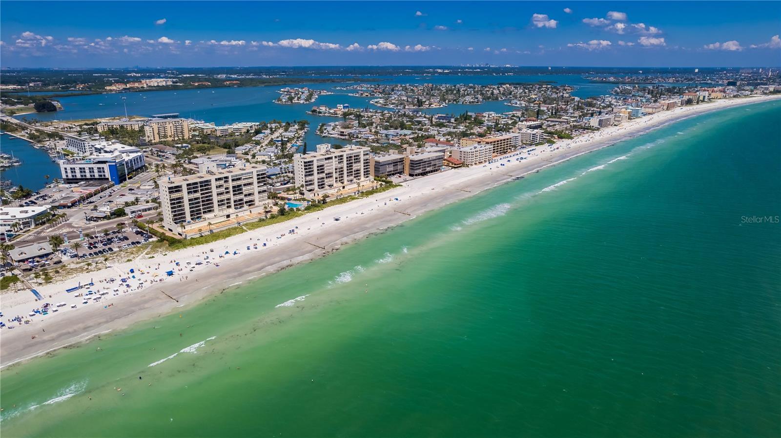 Image 7 of 60 For 400 150th Avenue 504