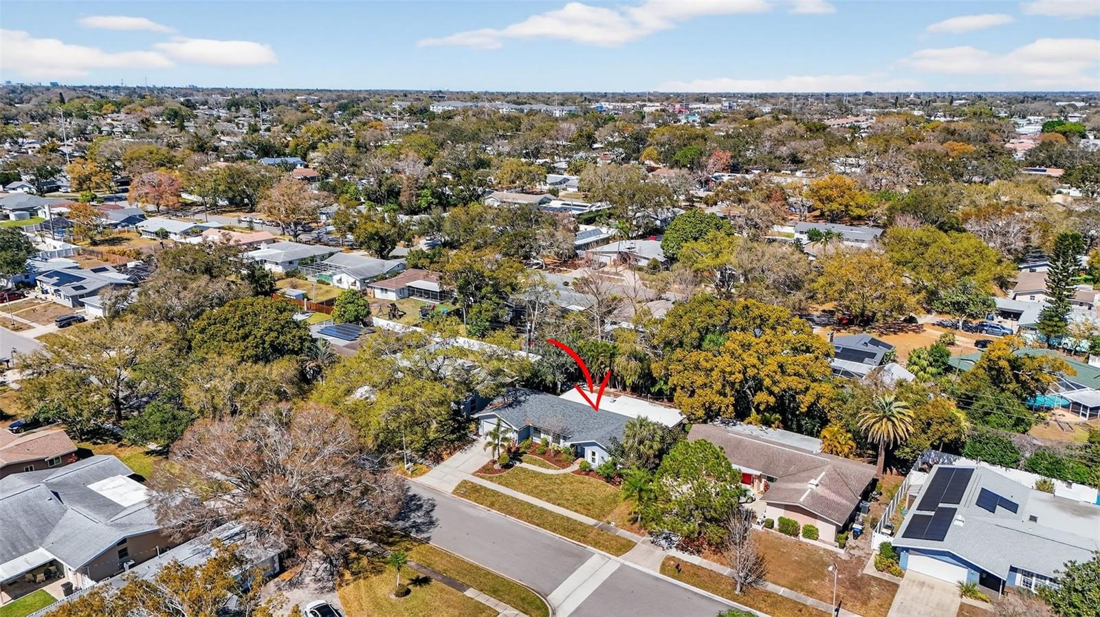 Listing photo id 41 for 2264 St Charles Drive