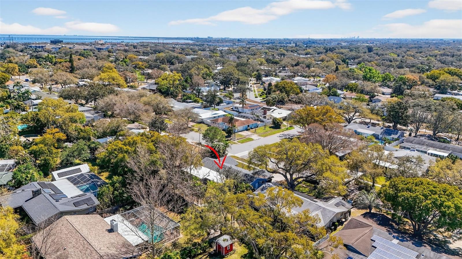 Listing photo id 44 for 2264 St Charles Drive