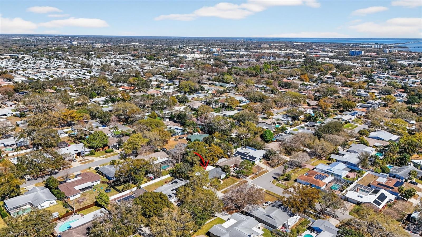 Listing photo id 46 for 2264 St Charles Drive