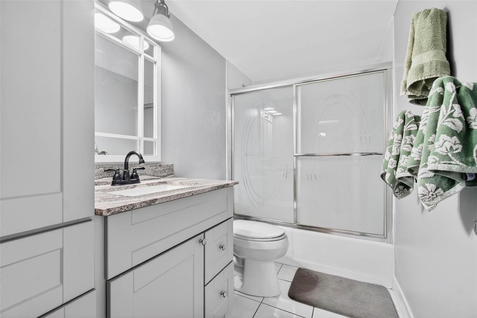 Image 17 of 31 For 2616 Cove Cay Drive 703