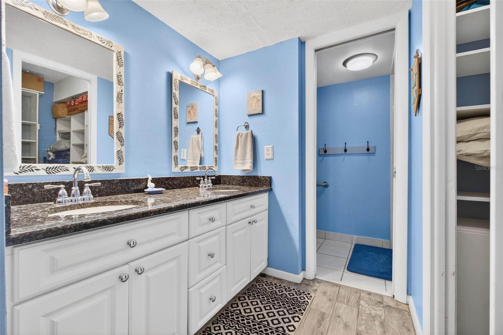 Image 19 of 31 For 2616 Cove Cay Drive 703