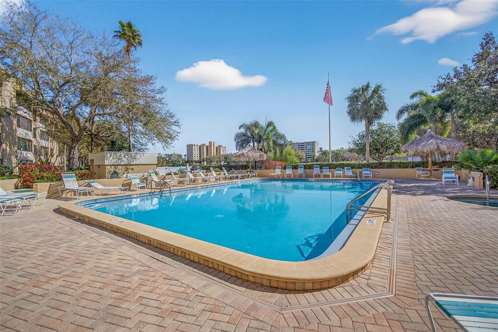 Image 28 of 31 For 2616 Cove Cay Drive 703