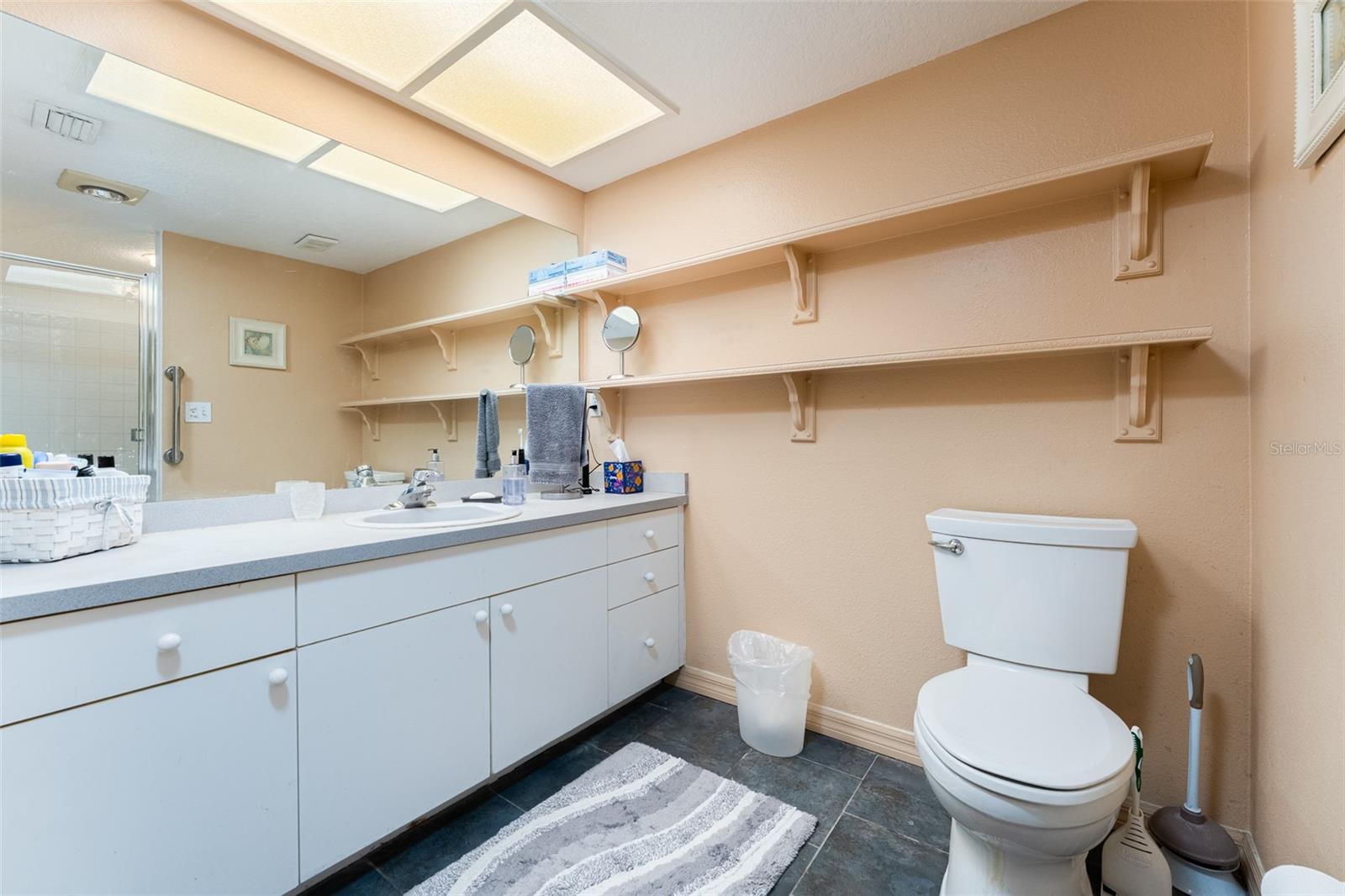 Image 19 of 38 For 9936 Indian Key Trail 22