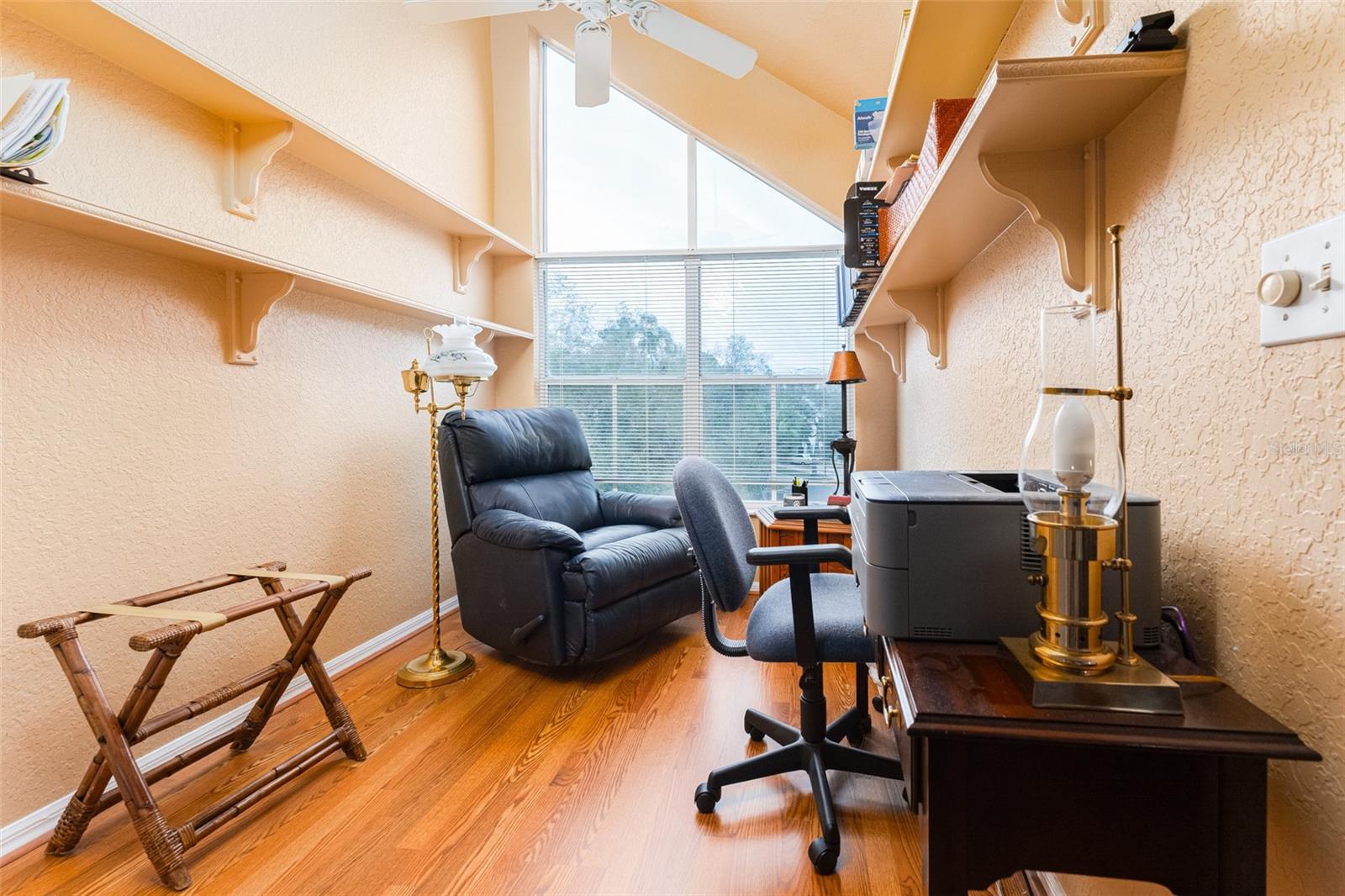 Image 21 of 38 For 9936 Indian Key Trail 22