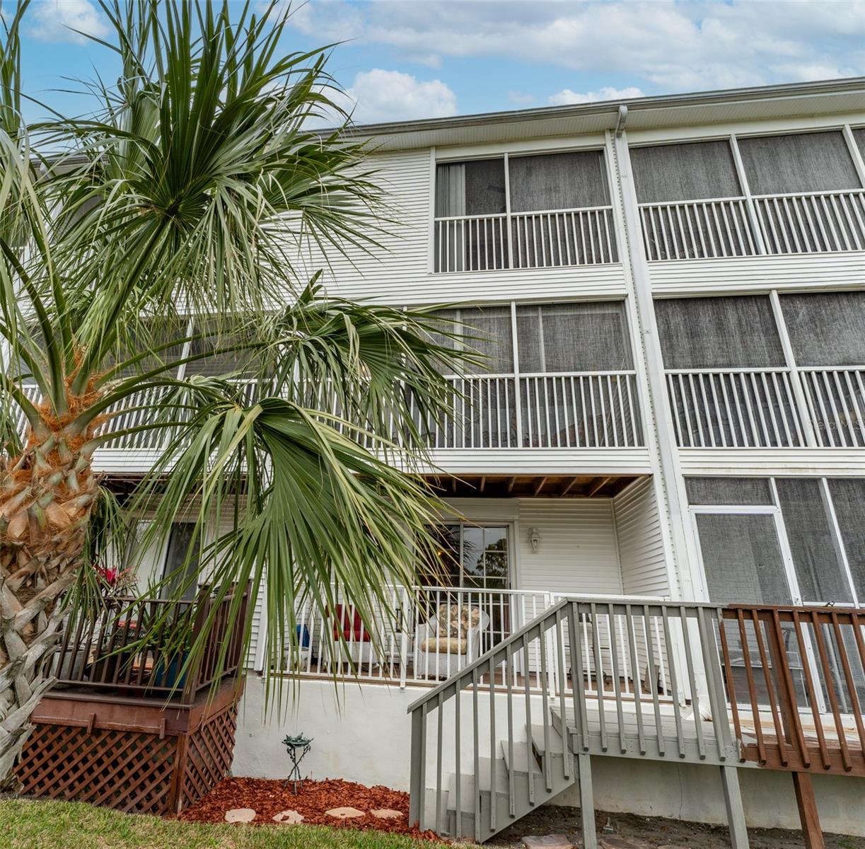 Image 24 of 38 For 9936 Indian Key Trail 22