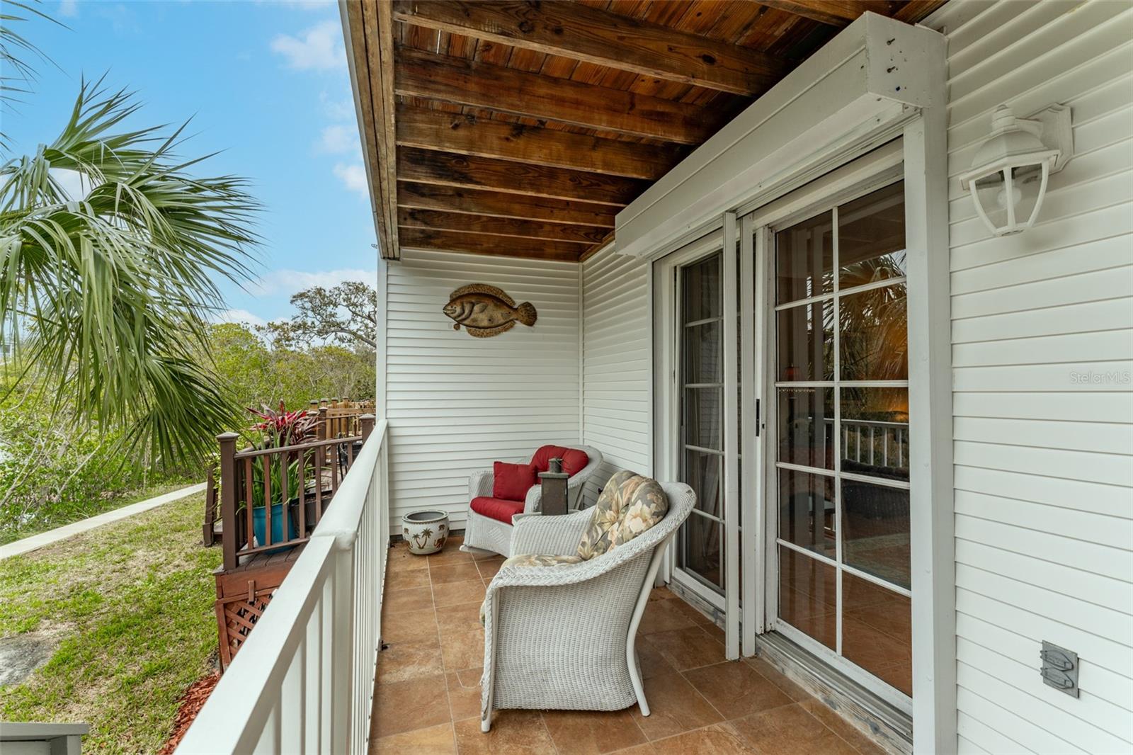 Image 25 of 38 For 9936 Indian Key Trail 22